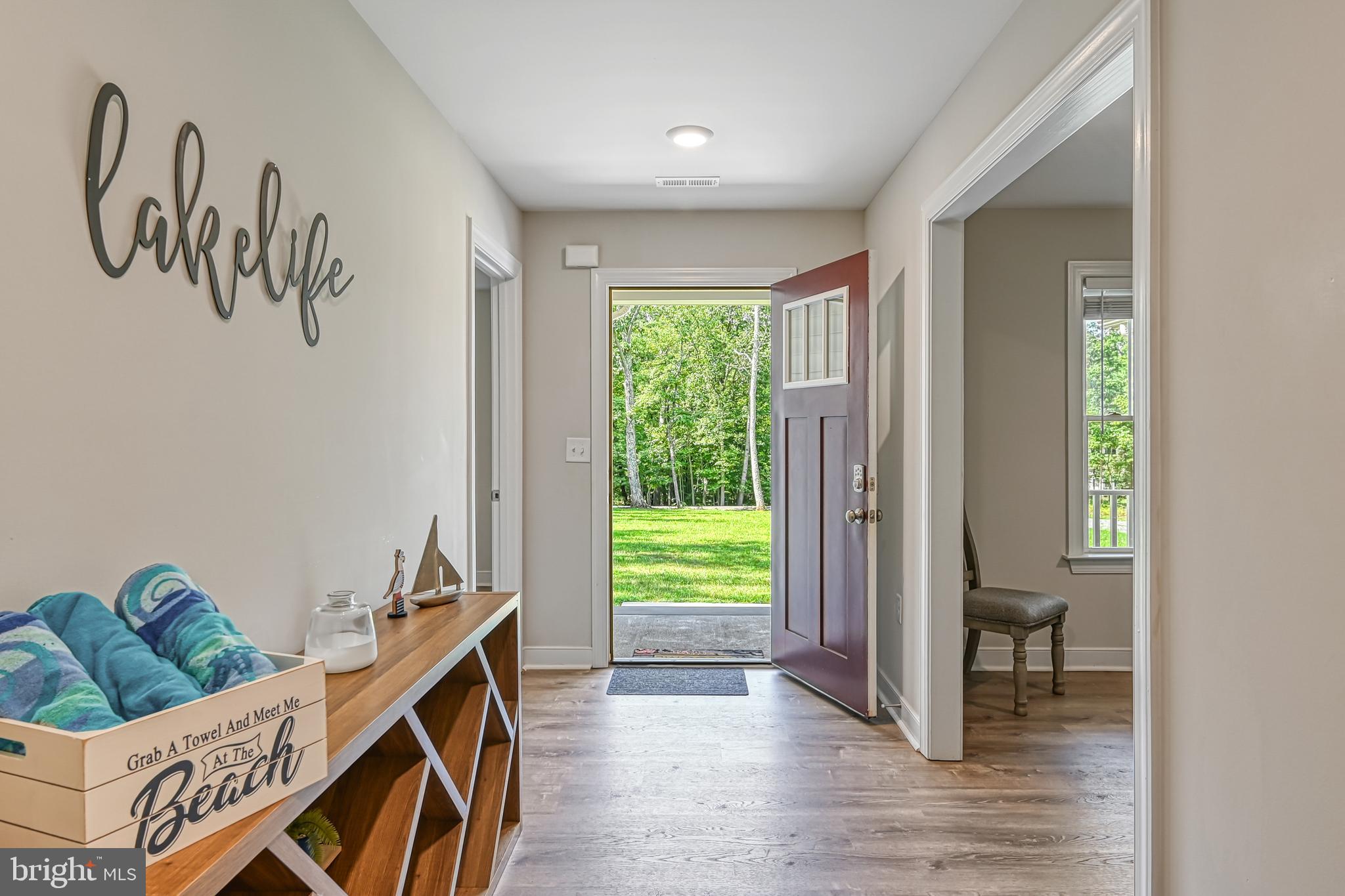 BLUE WATER - Residential Lease