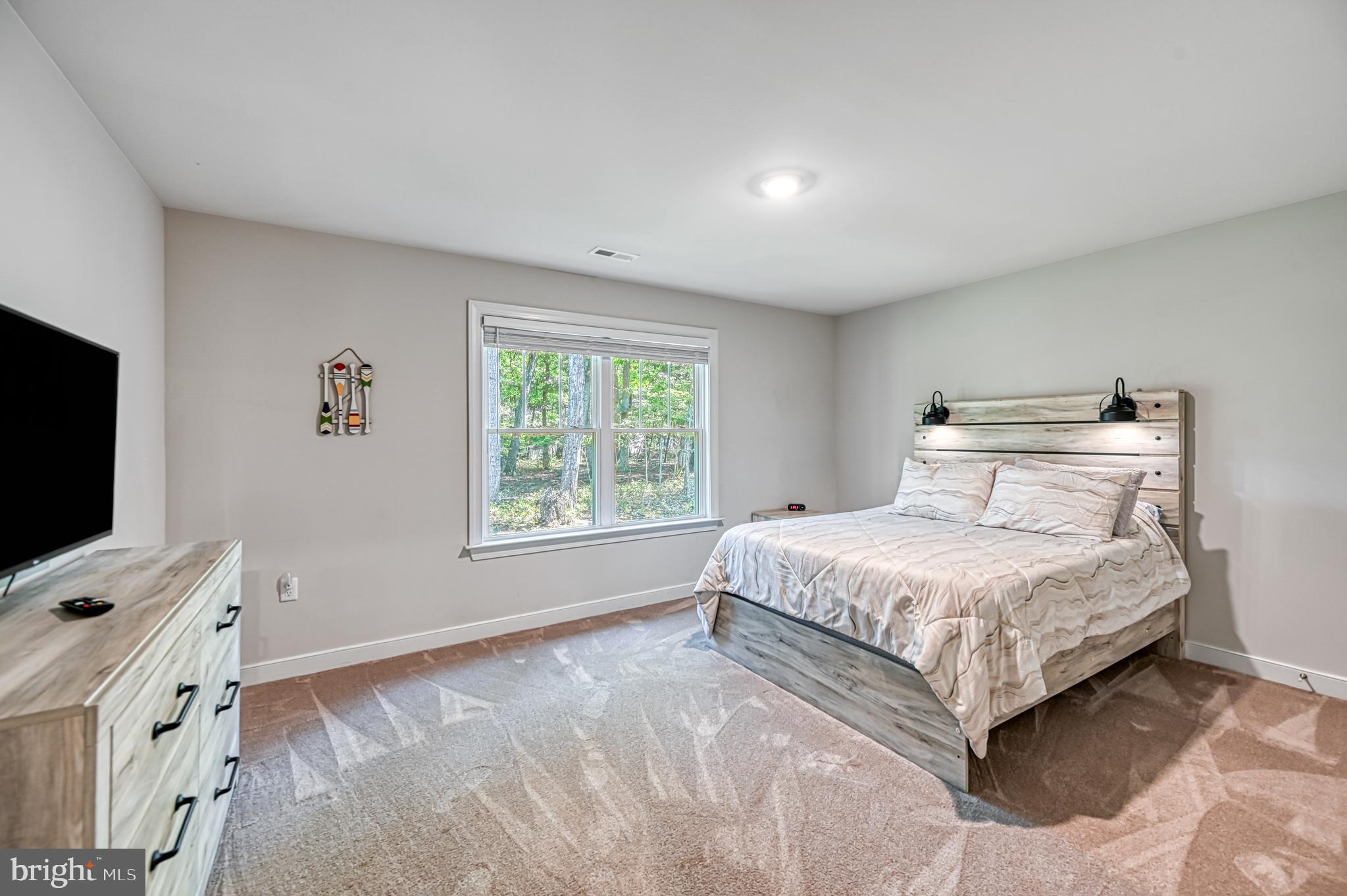 BLUE WATER - Residential Lease