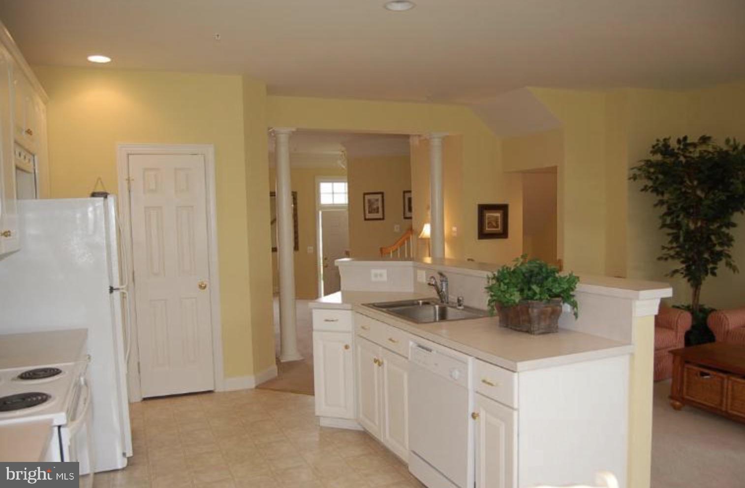 WAVERLY WOODS - Residential Lease