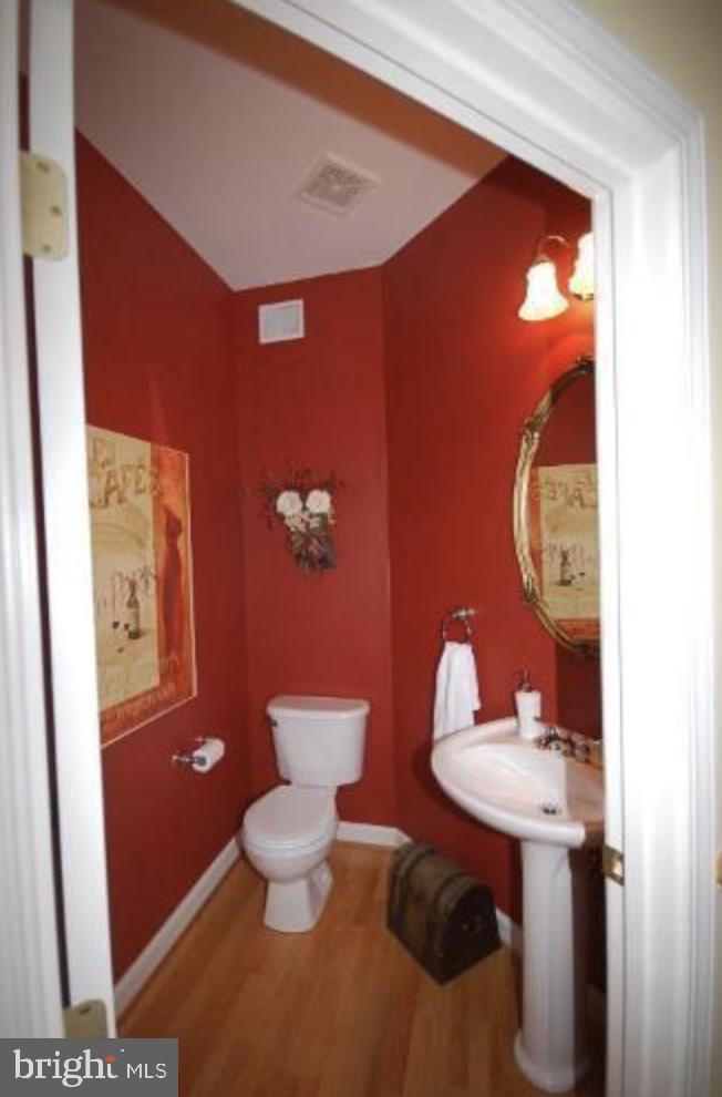 WAVERLY WOODS - Residential Lease