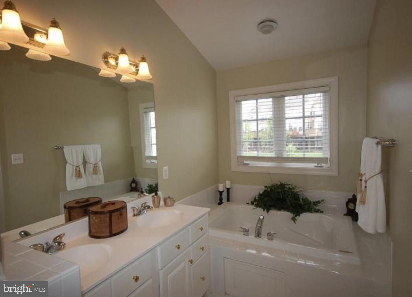 WAVERLY WOODS - Residential Lease