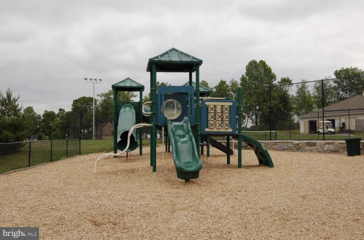 WAVERLY WOODS - Residential Lease