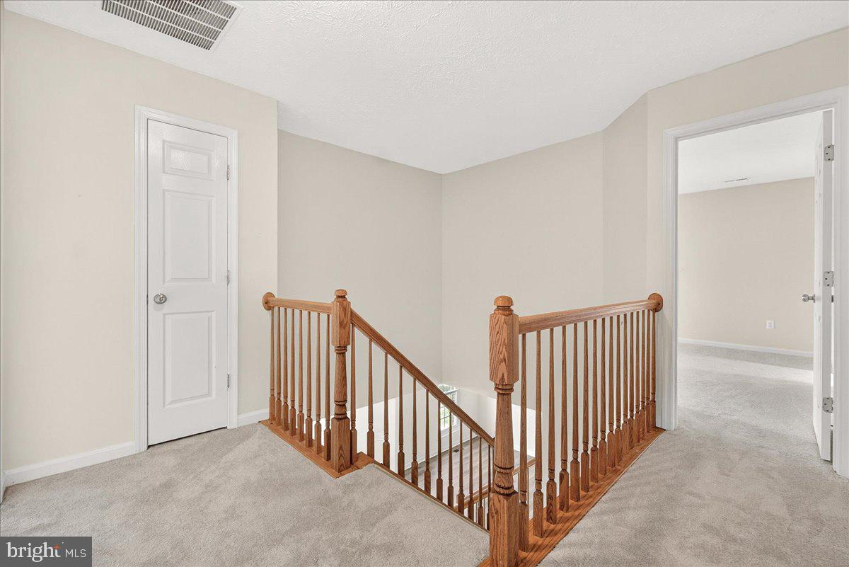 EMERALD FARM - Residential