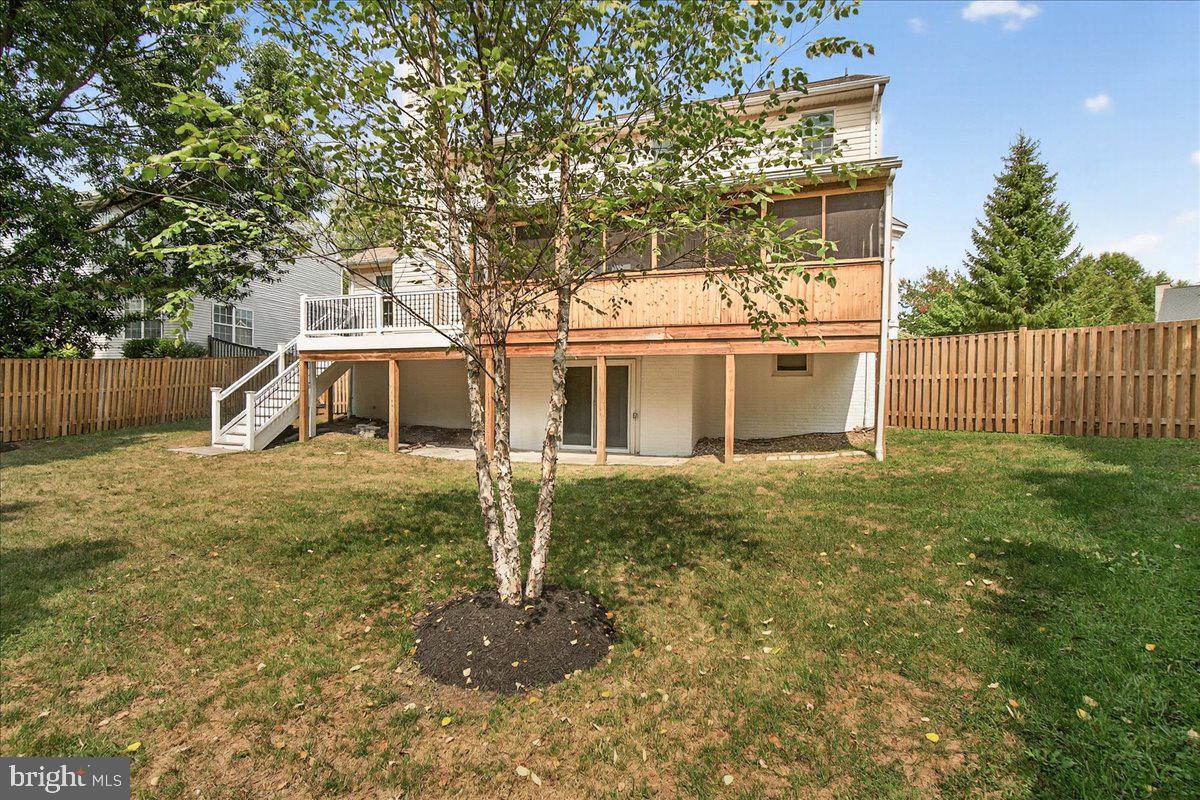 EMERALD FARM - Residential