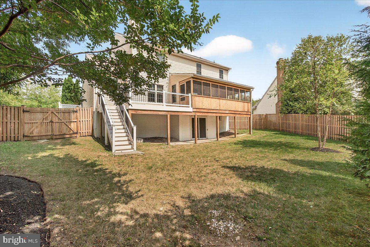 EMERALD FARM - Residential