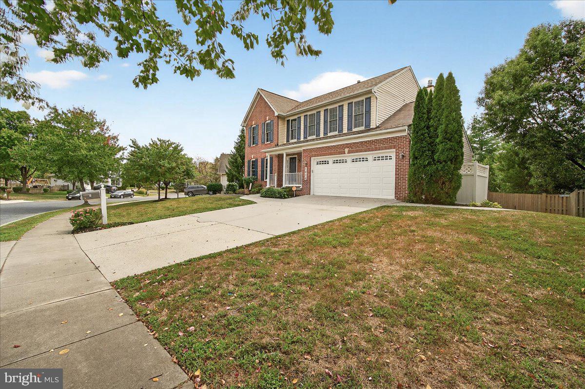 EMERALD FARM - Residential