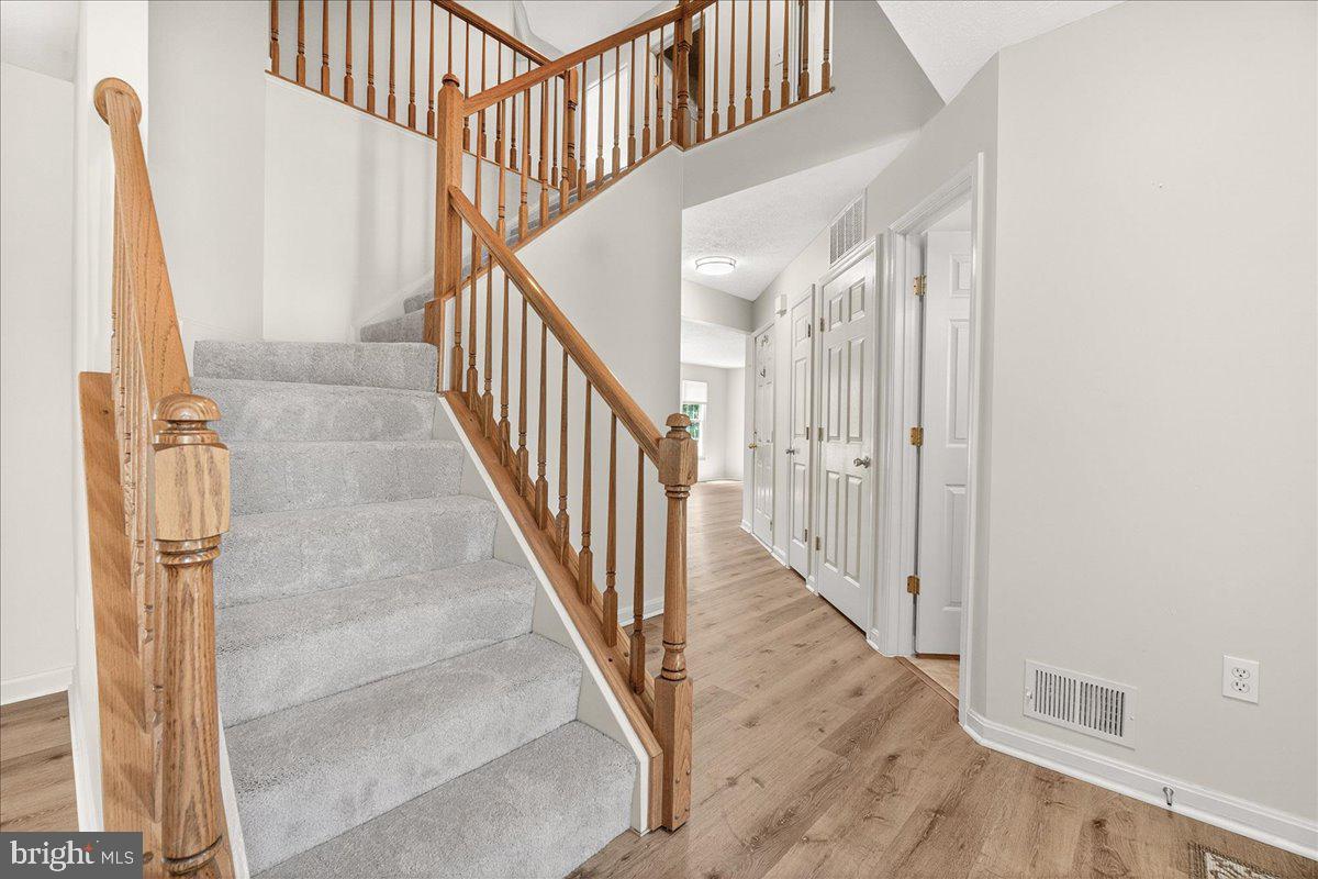 EMERALD FARM - Residential