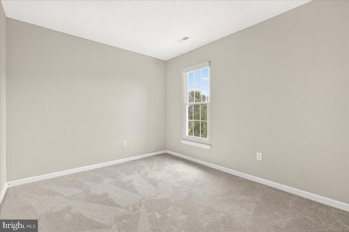 EMERALD FARM - Residential