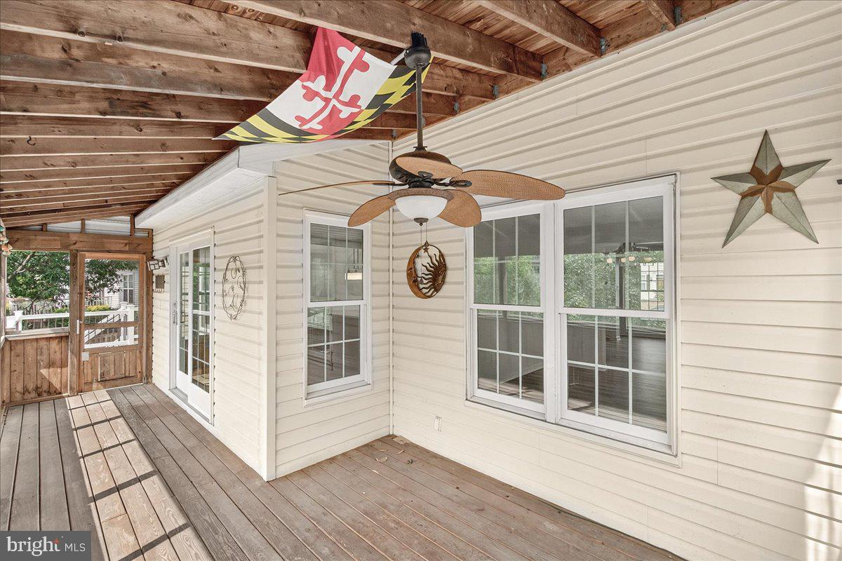 EMERALD FARM - Residential