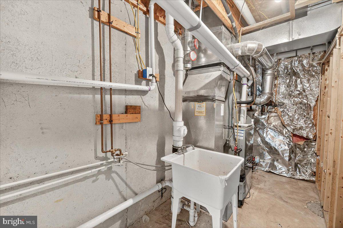 EMERALD FARM - Residential