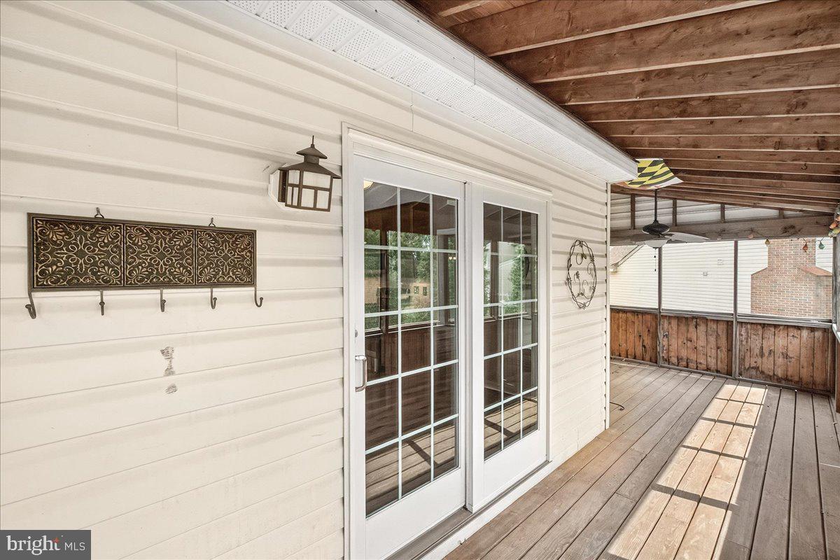 EMERALD FARM - Residential