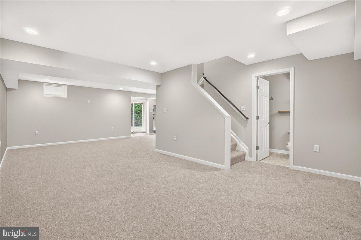 EMERALD FARM - Residential