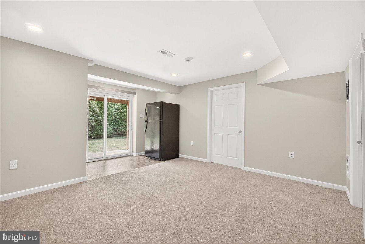 EMERALD FARM - Residential