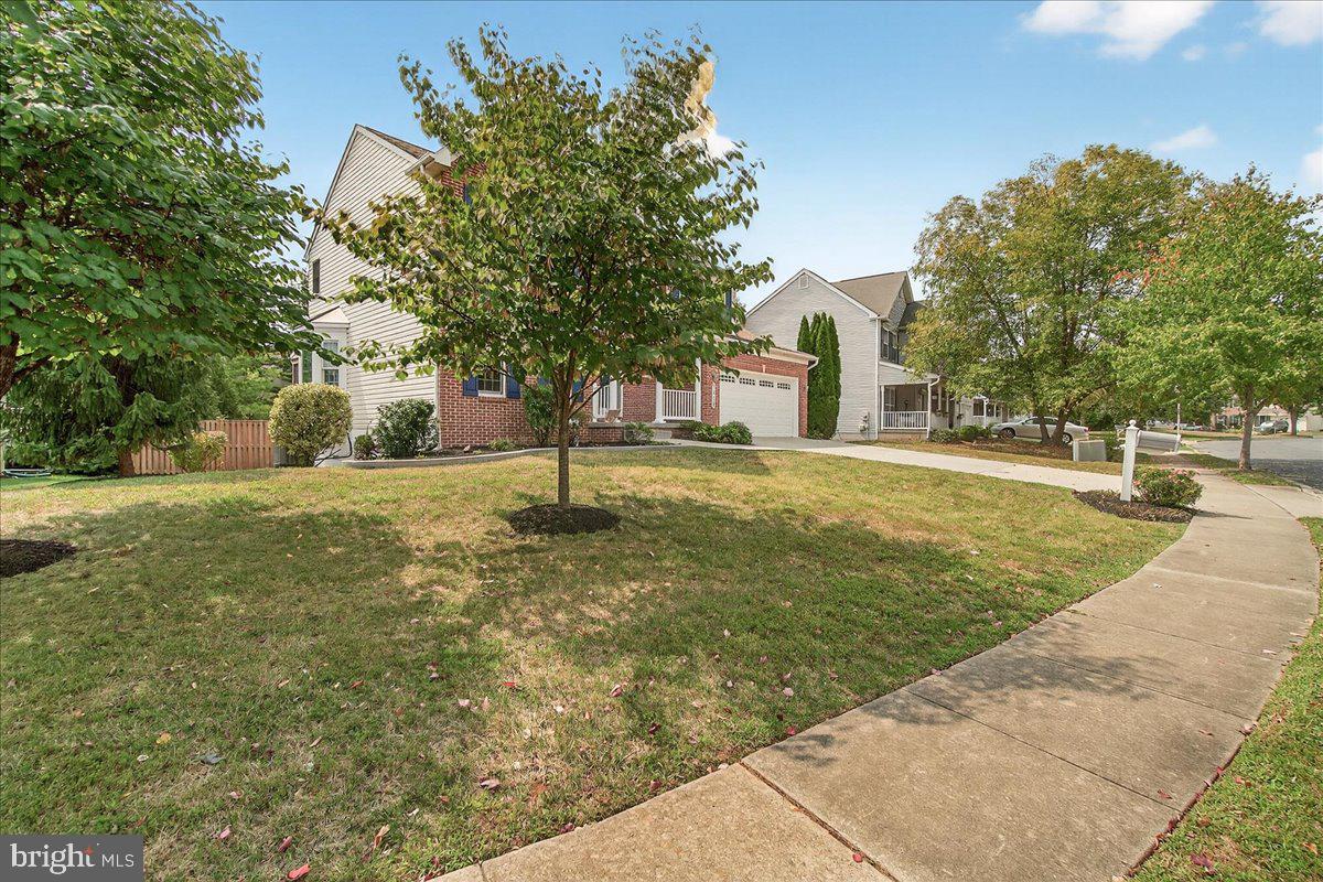 EMERALD FARM - Residential