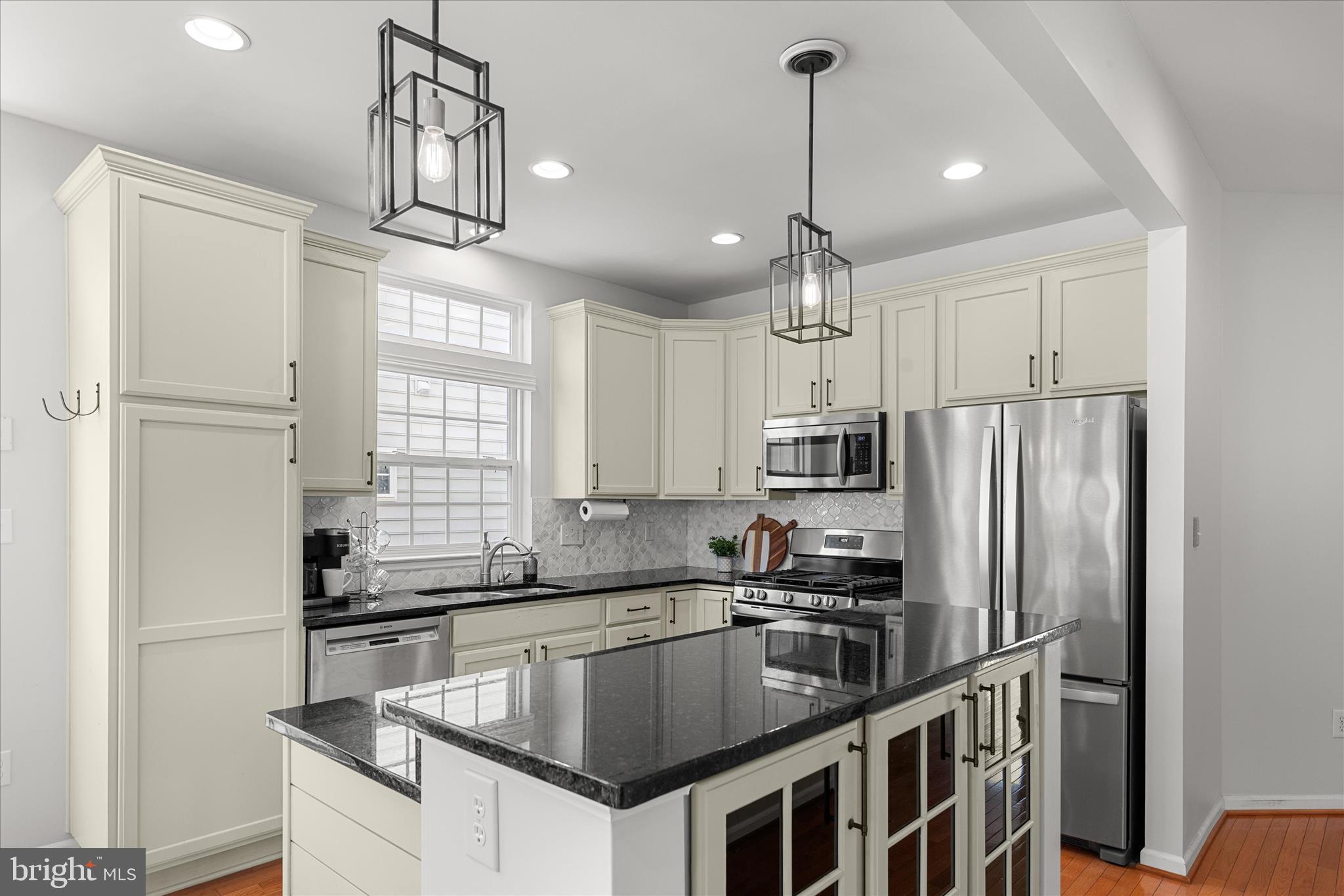 CANNERY VILLAGE - Residential