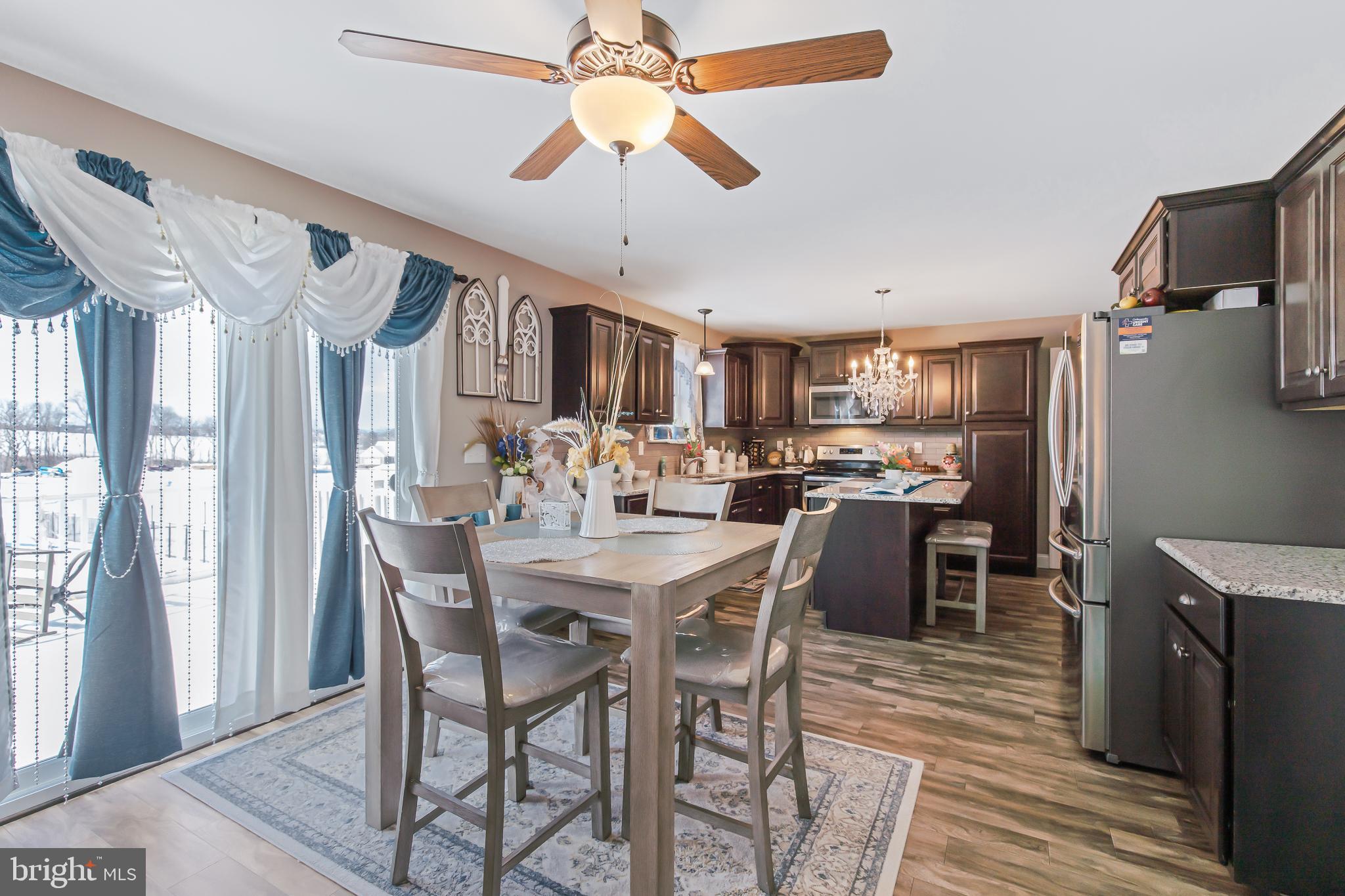 MOUNTAIN MEADOWS - Residential