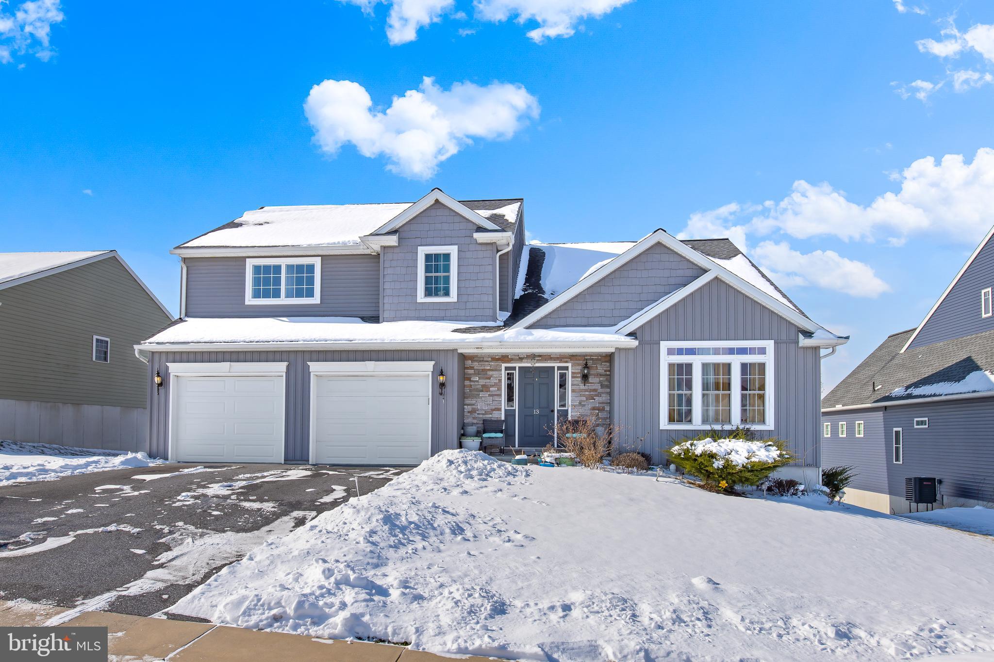 MOUNTAIN MEADOWS - Residential