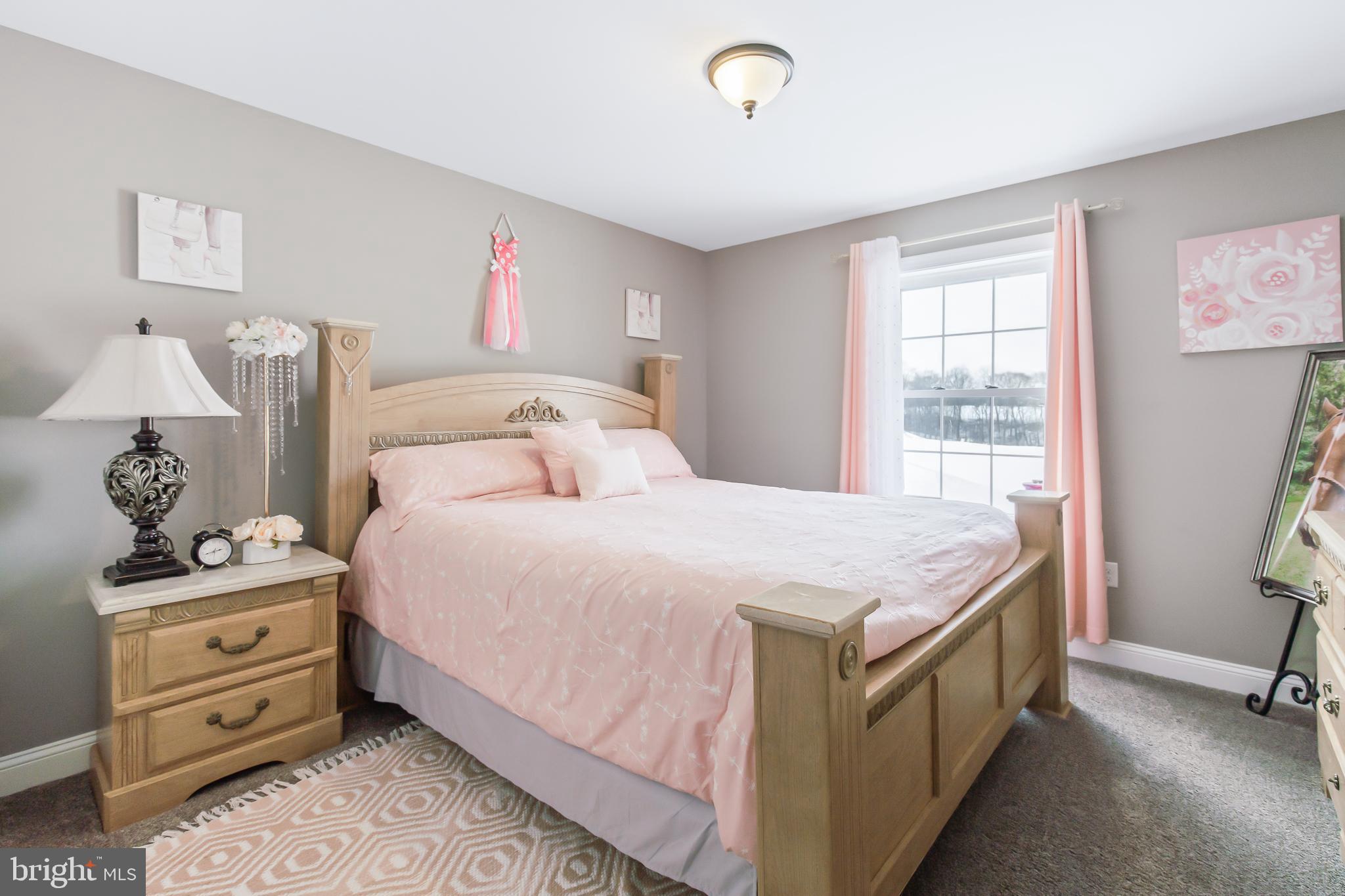 MOUNTAIN MEADOWS - Residential