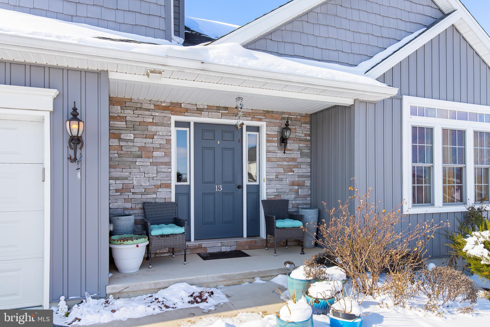 MOUNTAIN MEADOWS - Residential