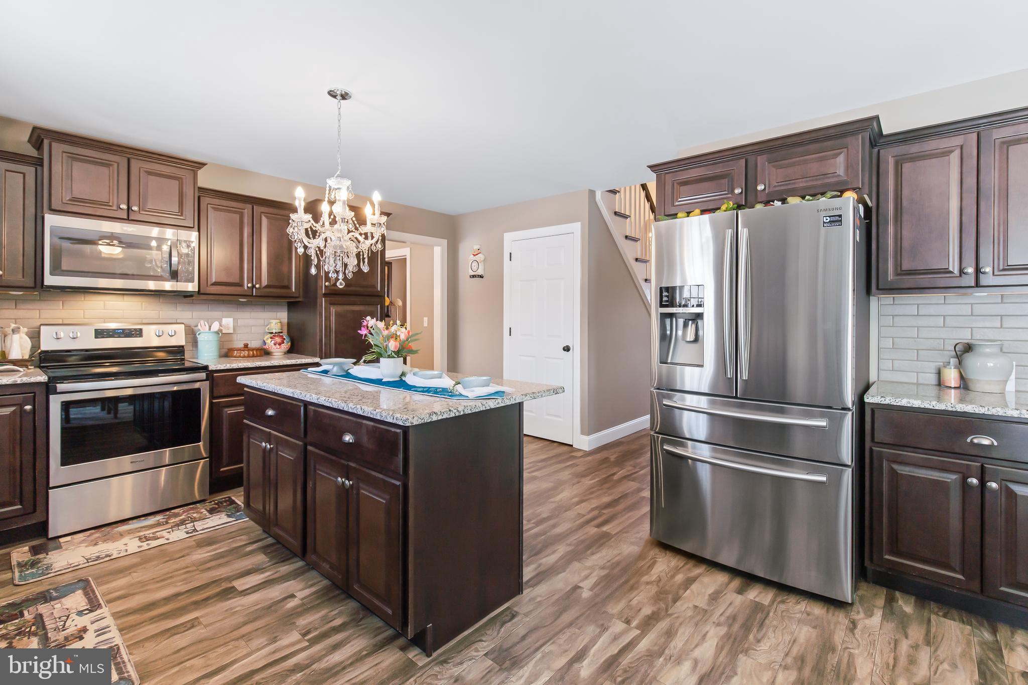 MOUNTAIN MEADOWS - Residential