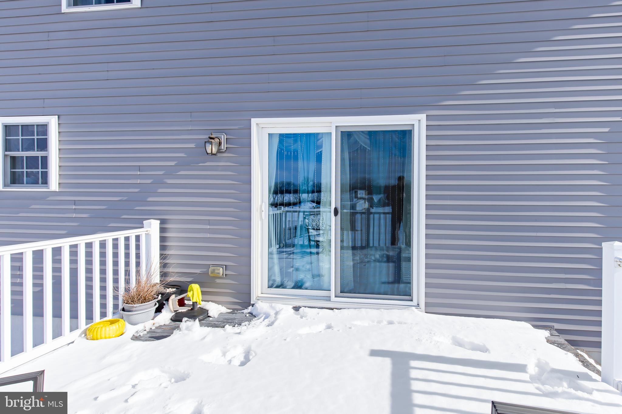 MOUNTAIN MEADOWS - Residential