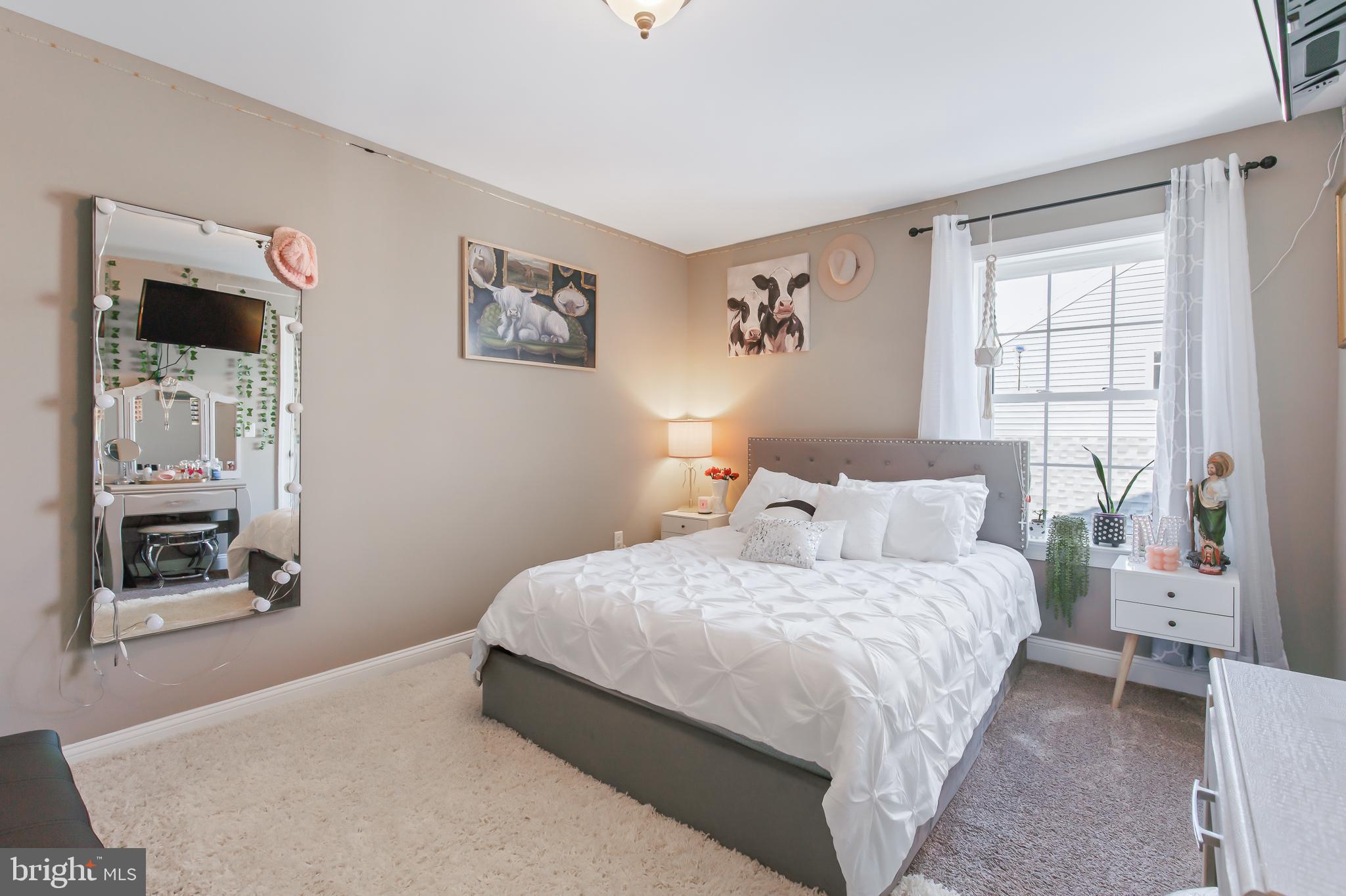 MOUNTAIN MEADOWS - Residential