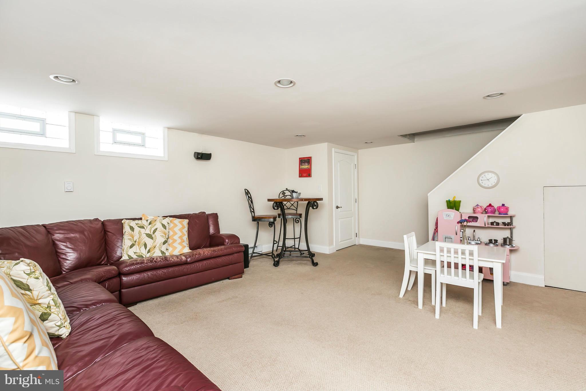 LOCH RAVEN MANOR - Residential