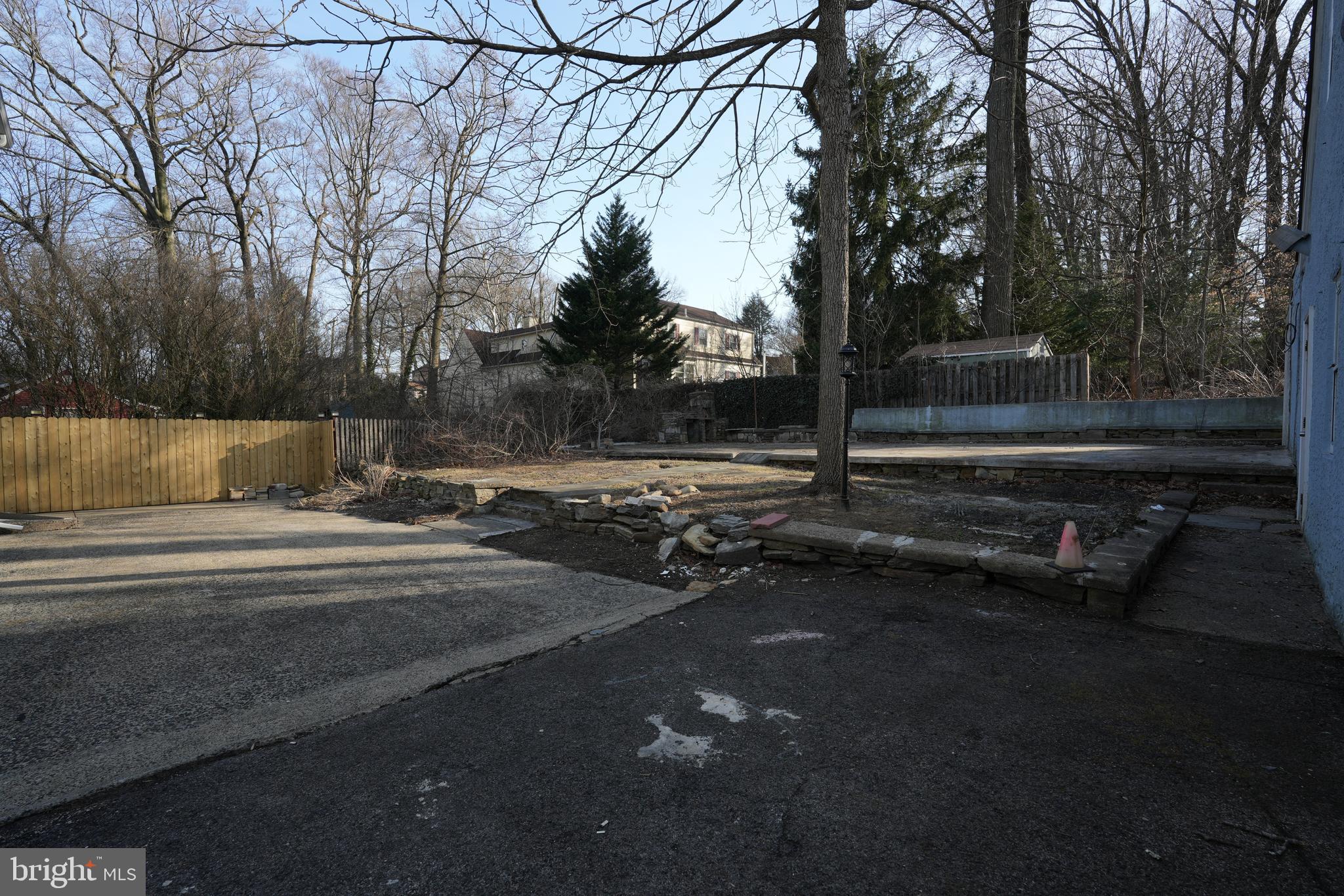 ELKINS PARK - Residential