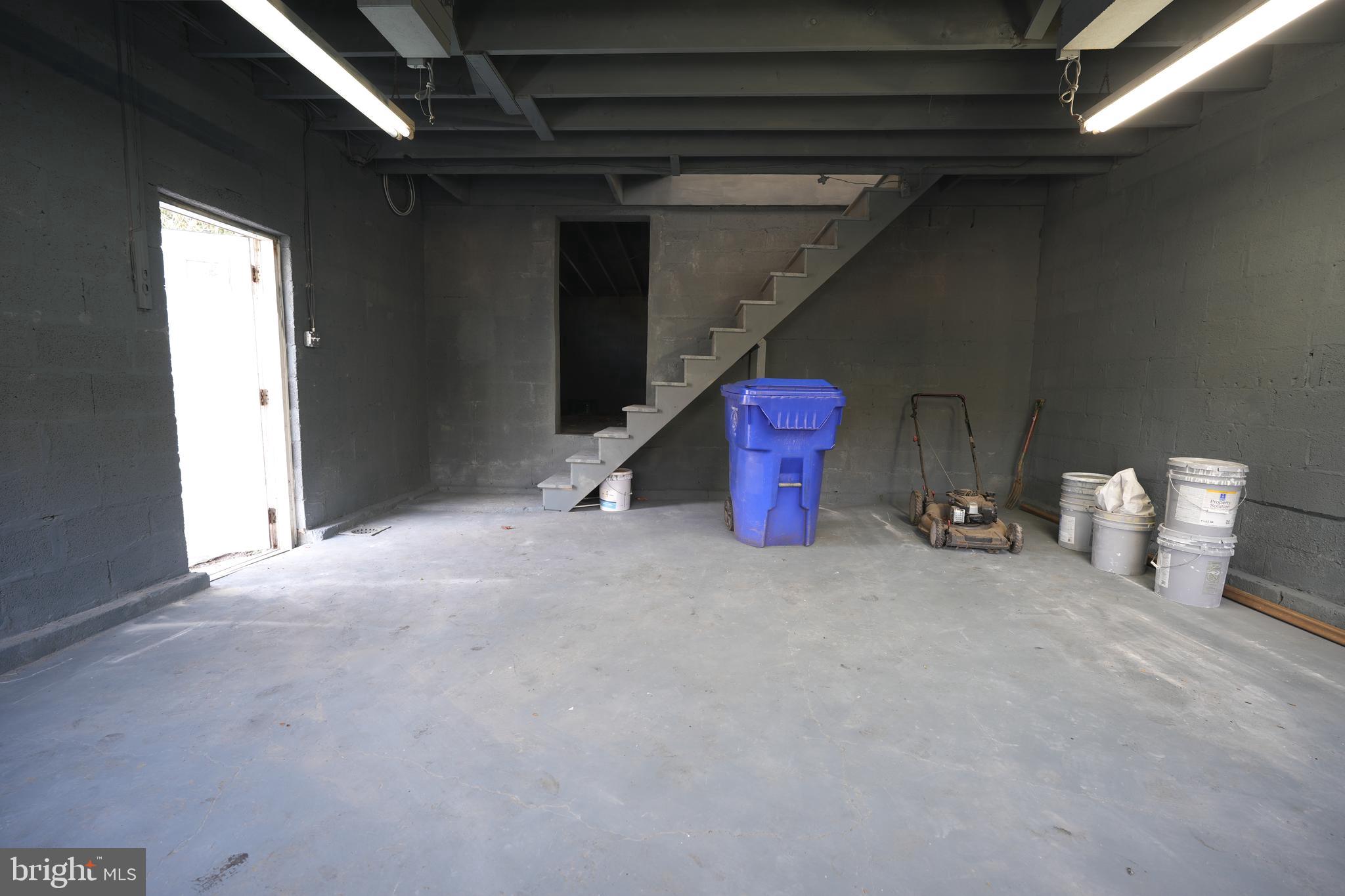 ELKINS PARK - Residential