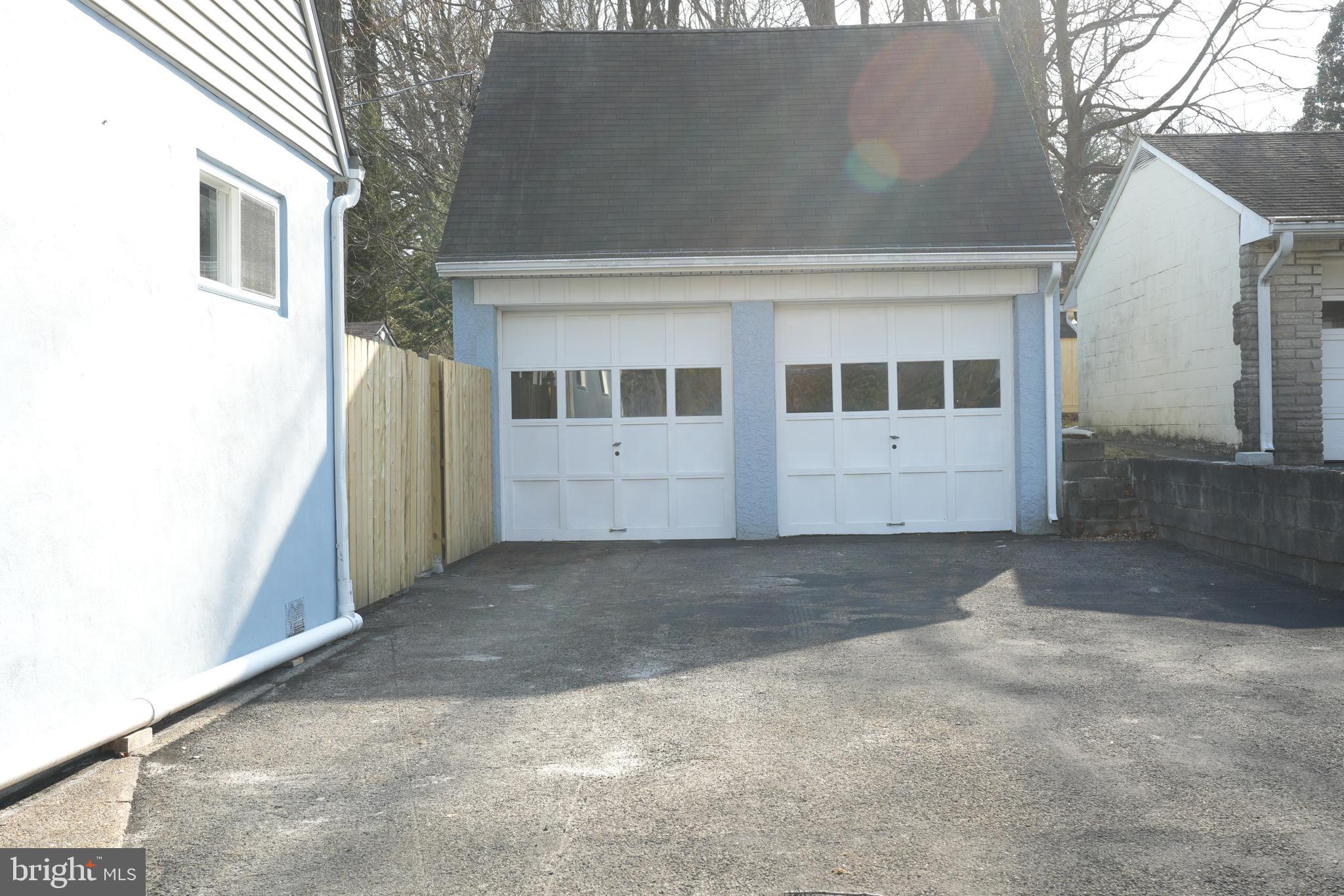 ELKINS PARK - Residential