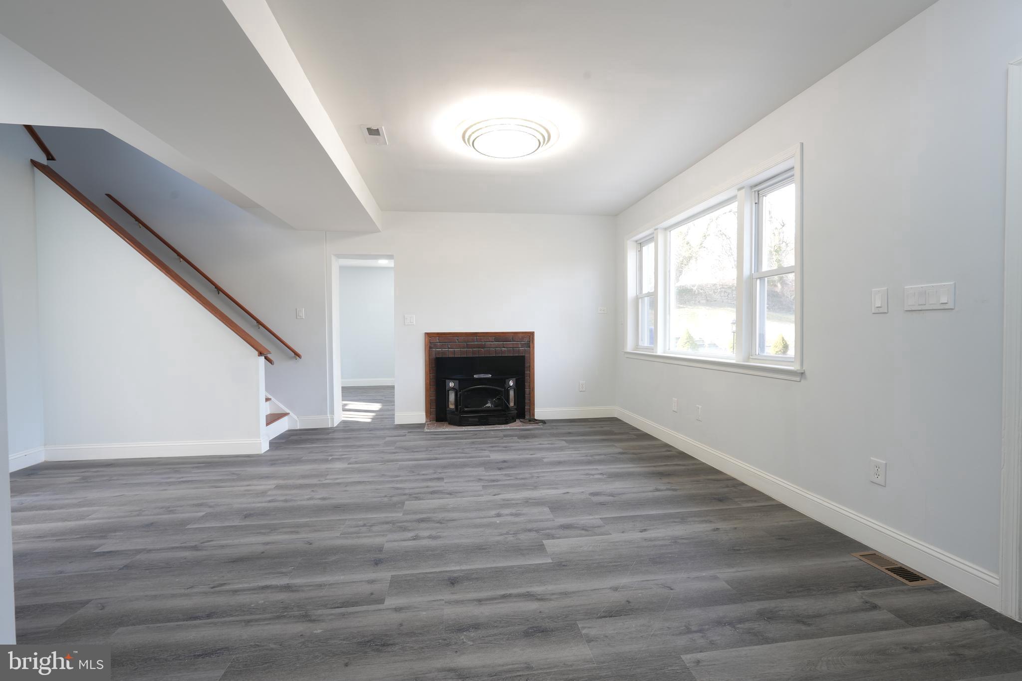 ELKINS PARK - Residential