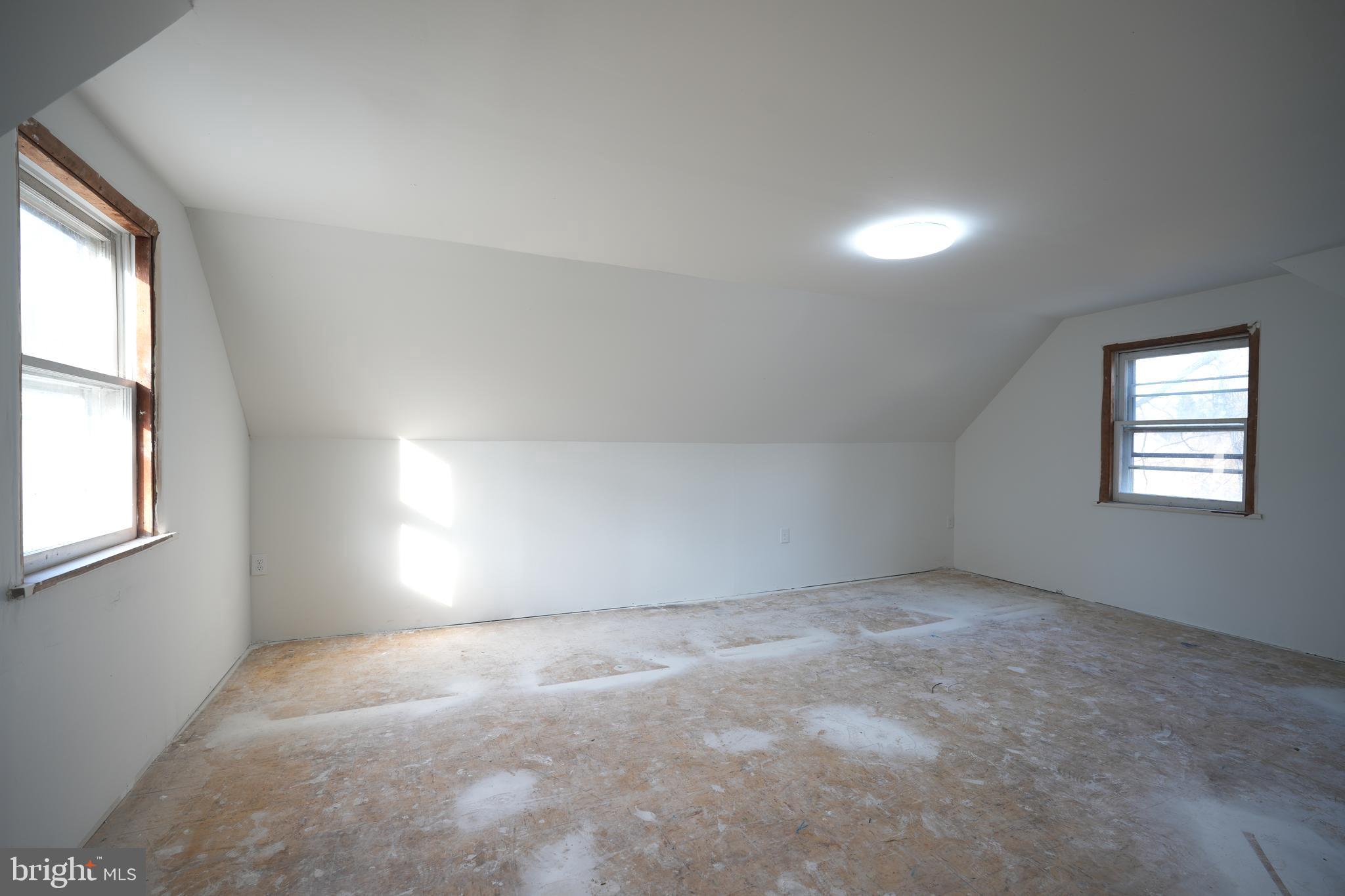 ELKINS PARK - Residential