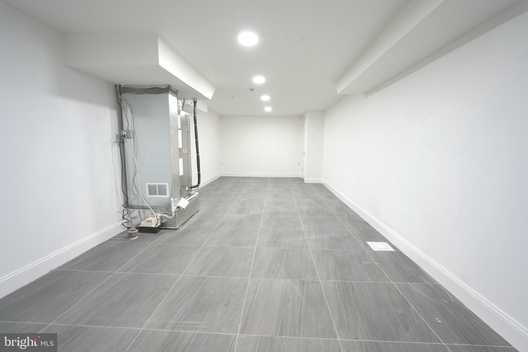 ELKINS PARK - Residential