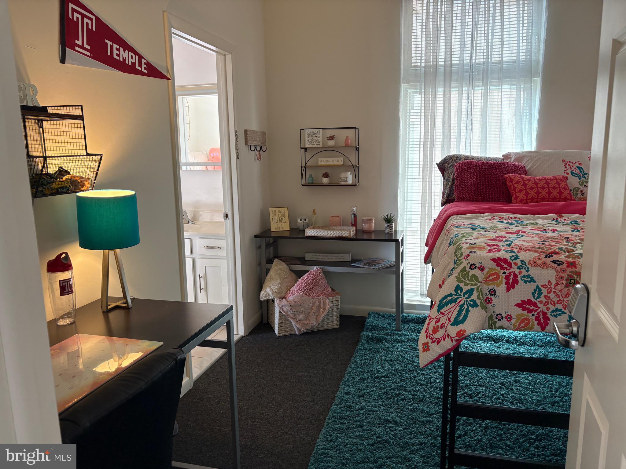 TEMPLE UNIVERSITY - Residential Lease