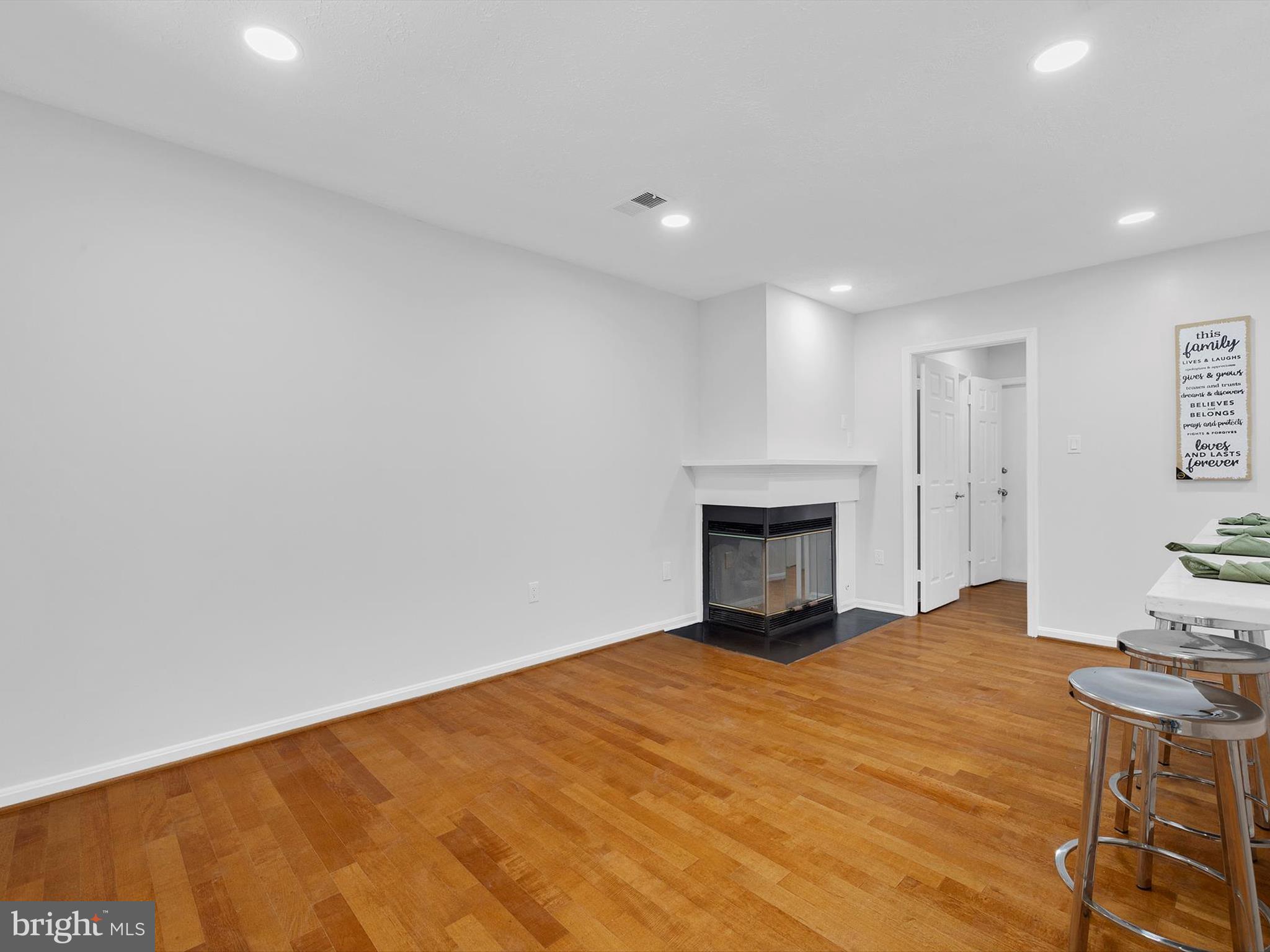 DORCHESTER - Residential