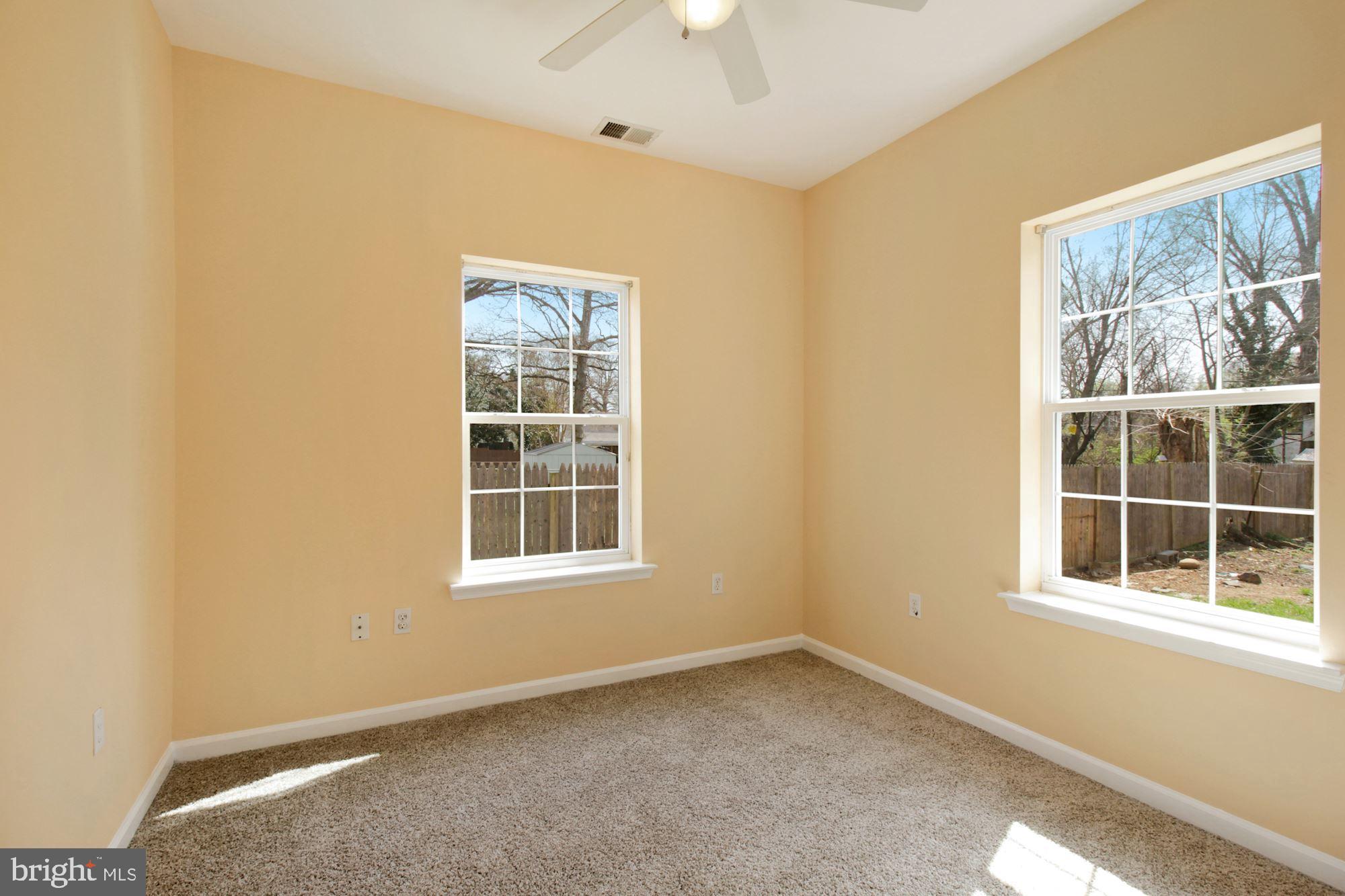 RIVERDALE PARK - Residential