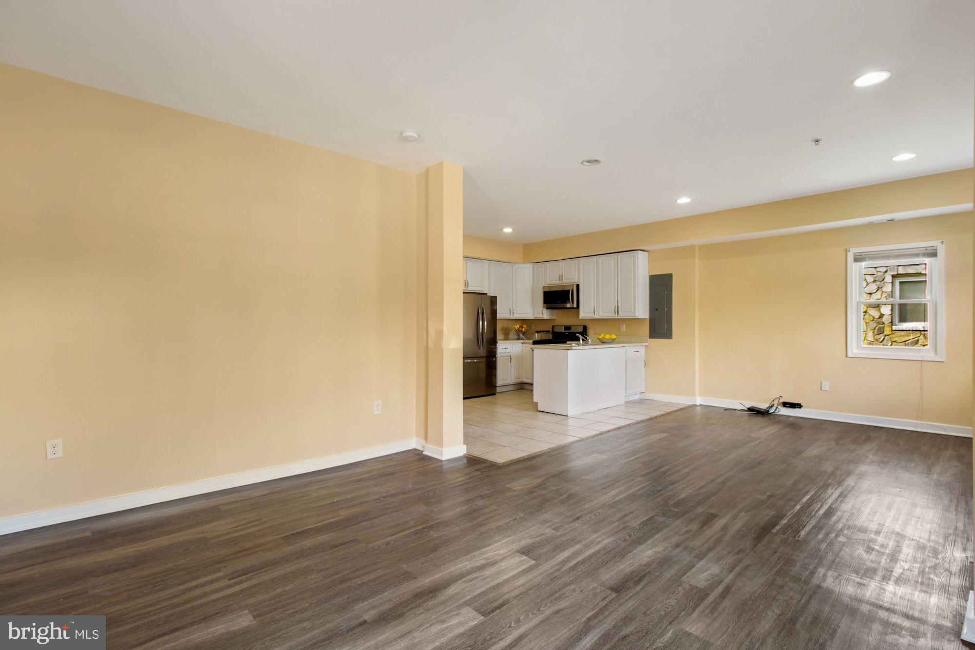 RIVERDALE PARK - Residential