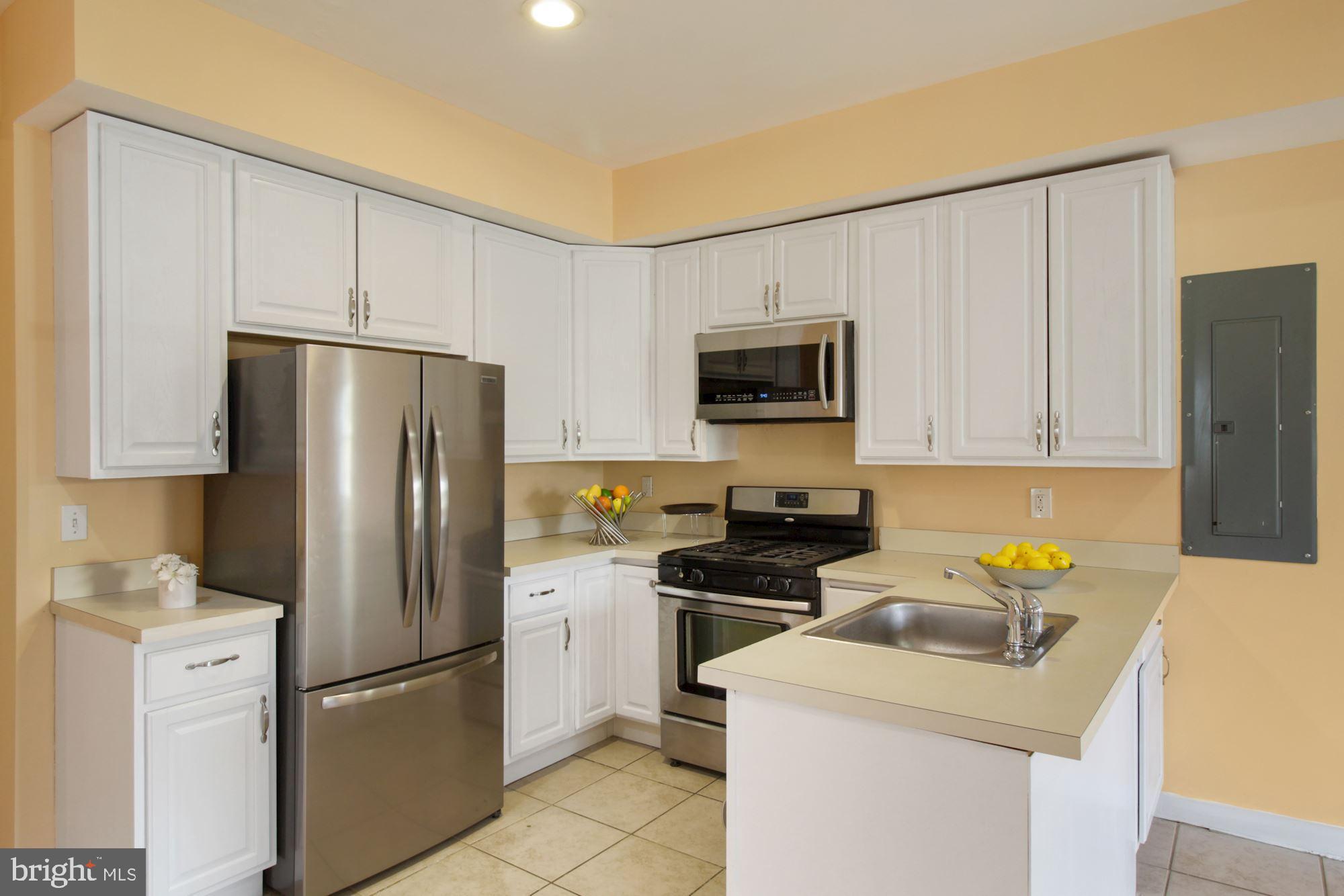 RIVERDALE PARK - Residential