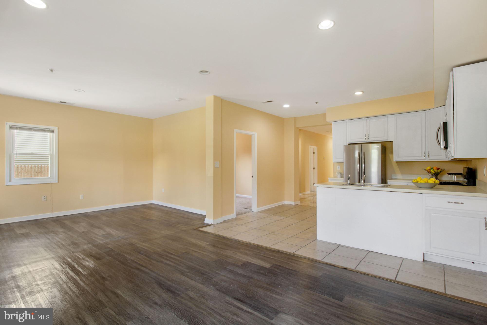 RIVERDALE PARK - Residential