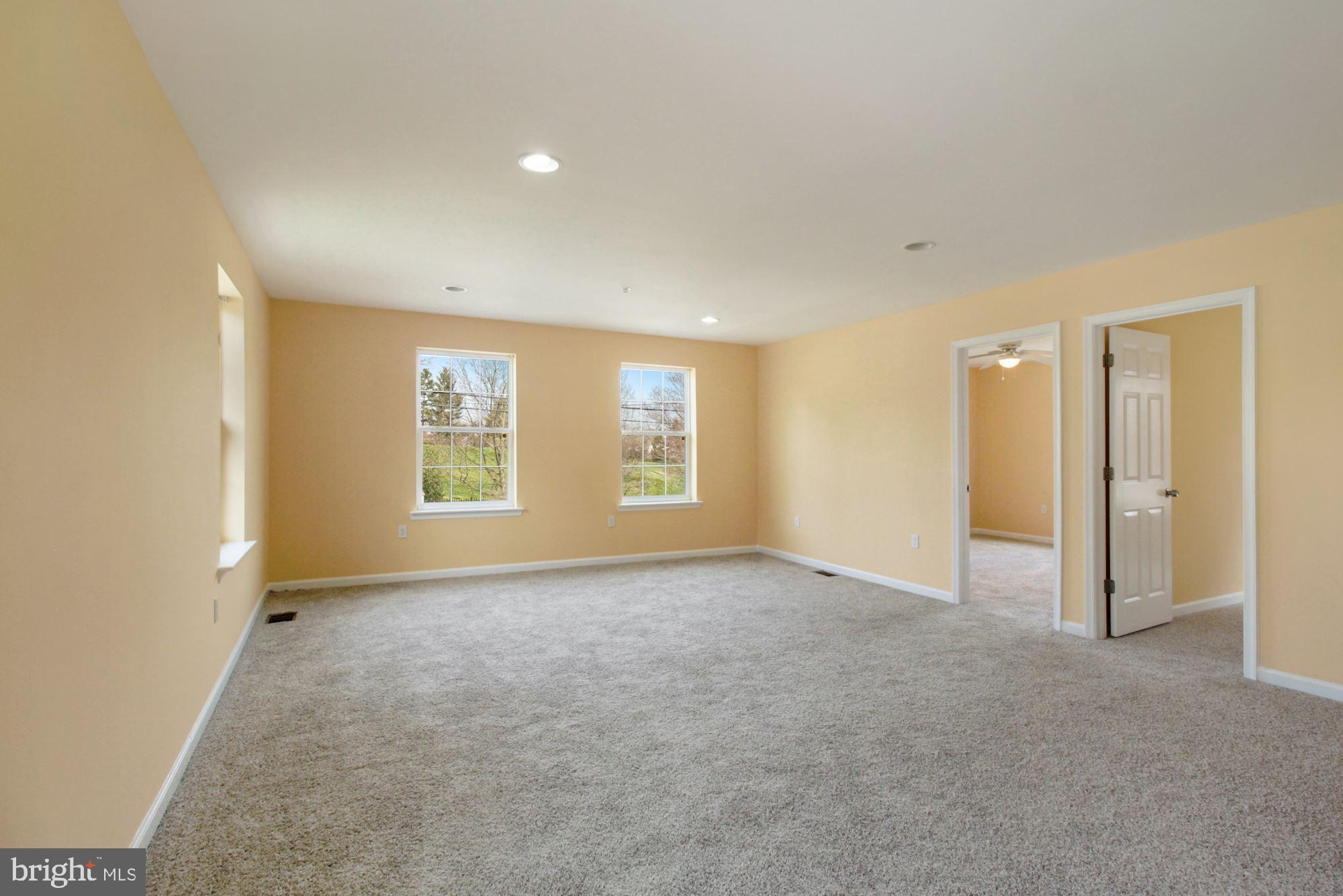 RIVERDALE PARK - Residential