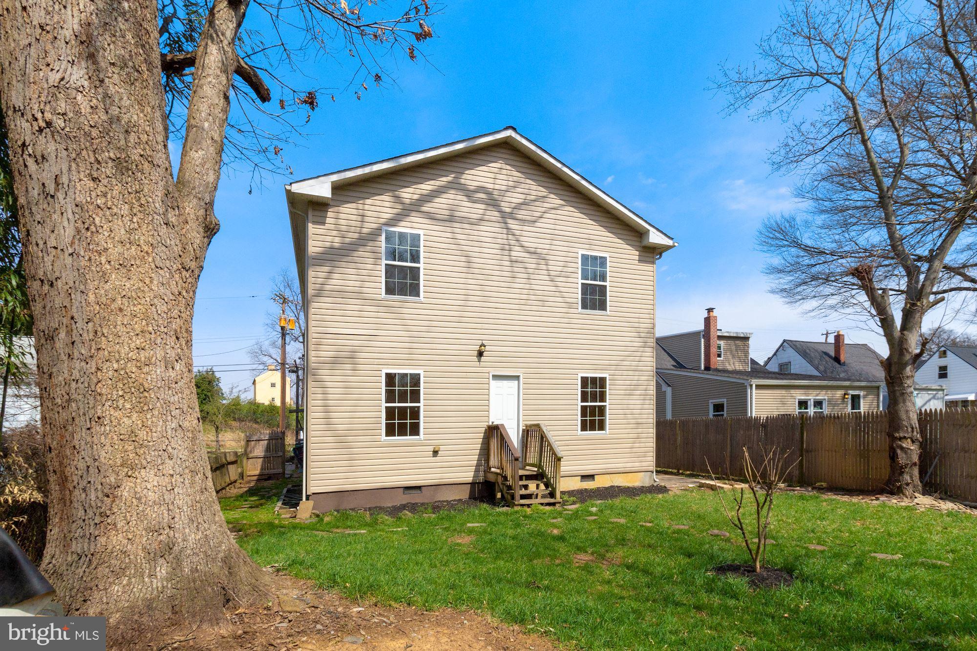 RIVERDALE PARK - Residential