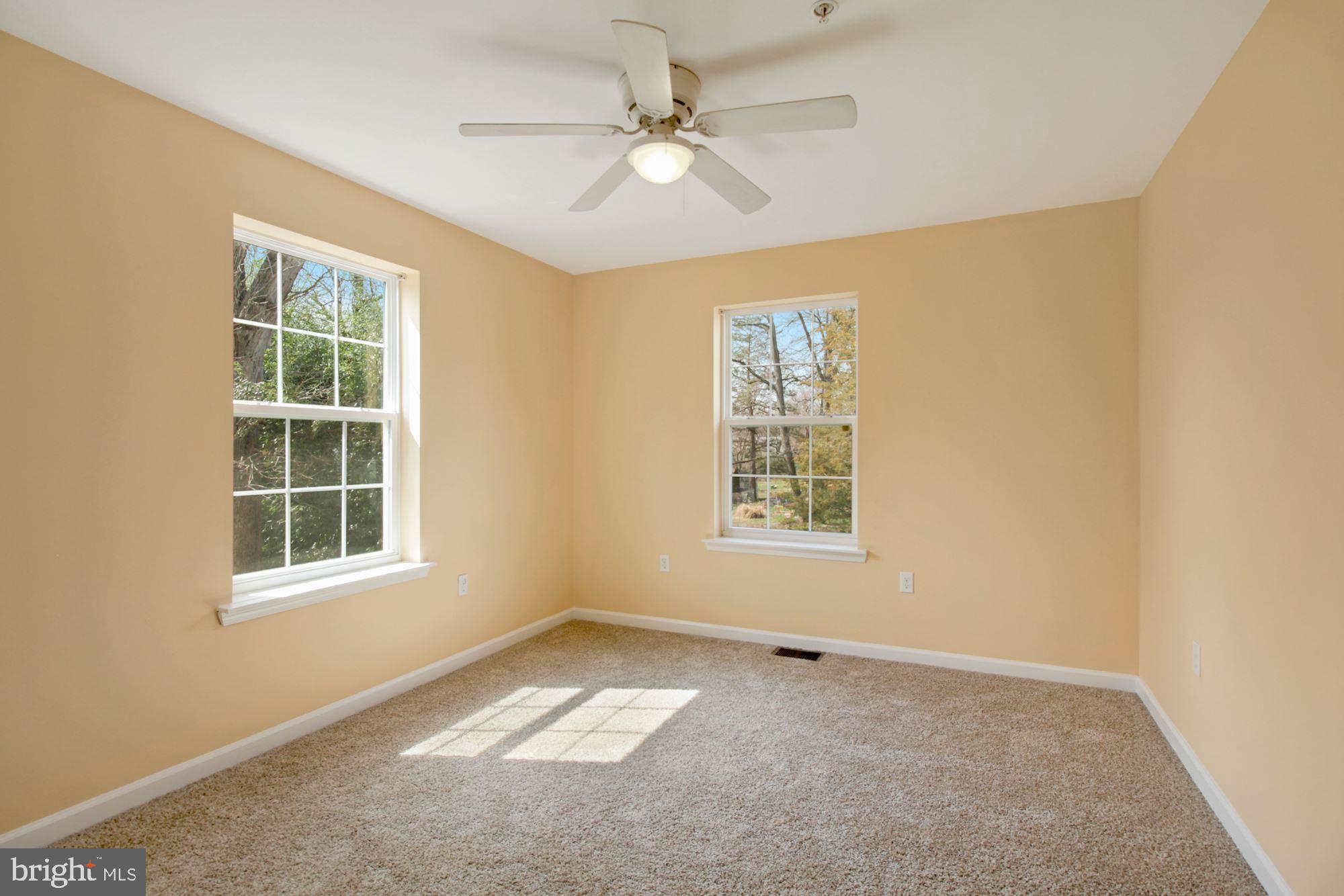 RIVERDALE PARK - Residential