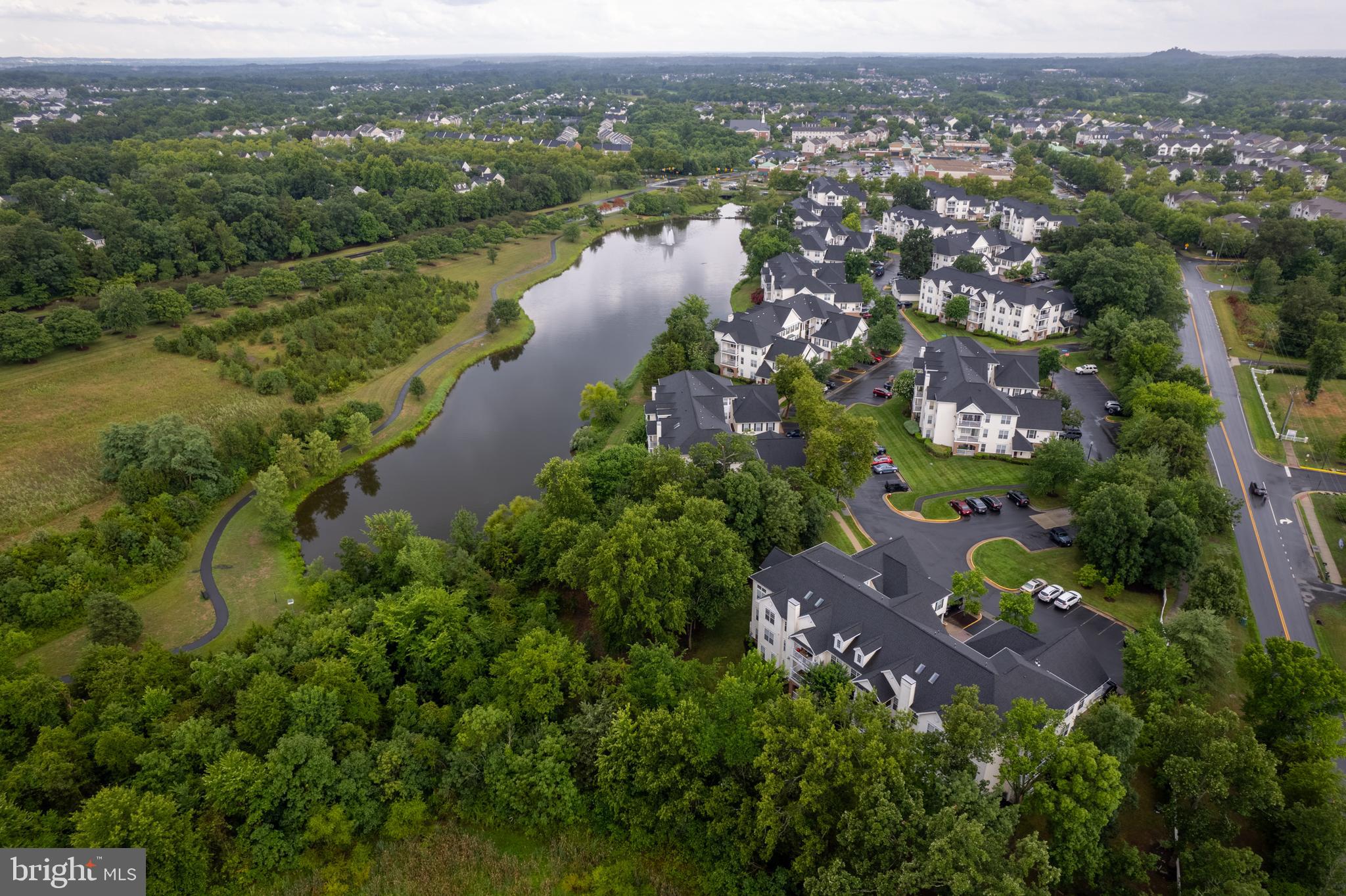 LAKESIDE AT SOUTH RIDING - Residential