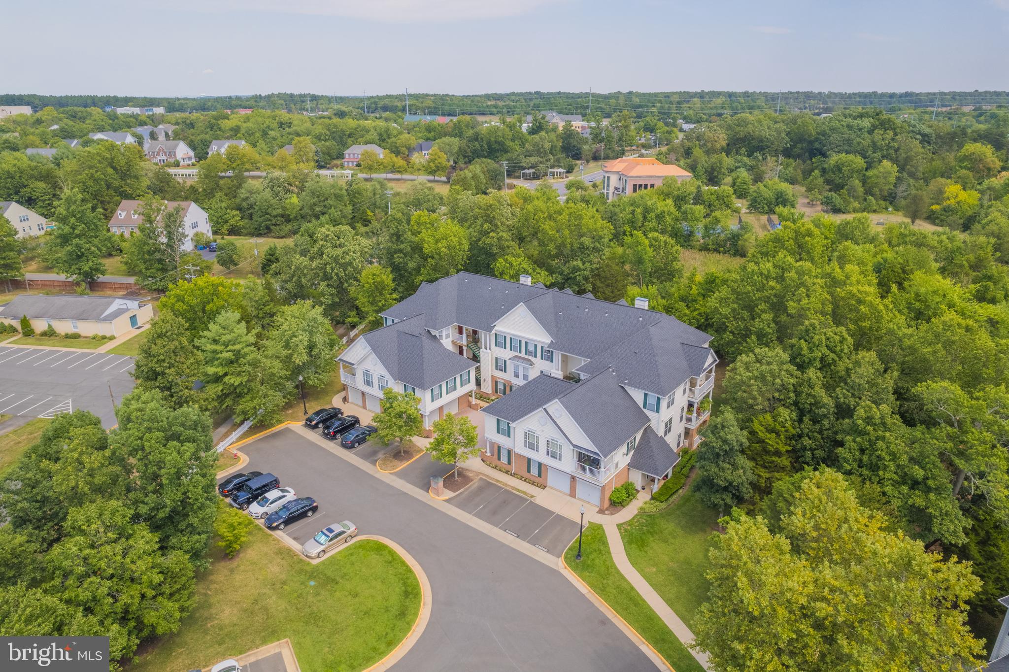 LAKESIDE AT SOUTH RIDING - Residential