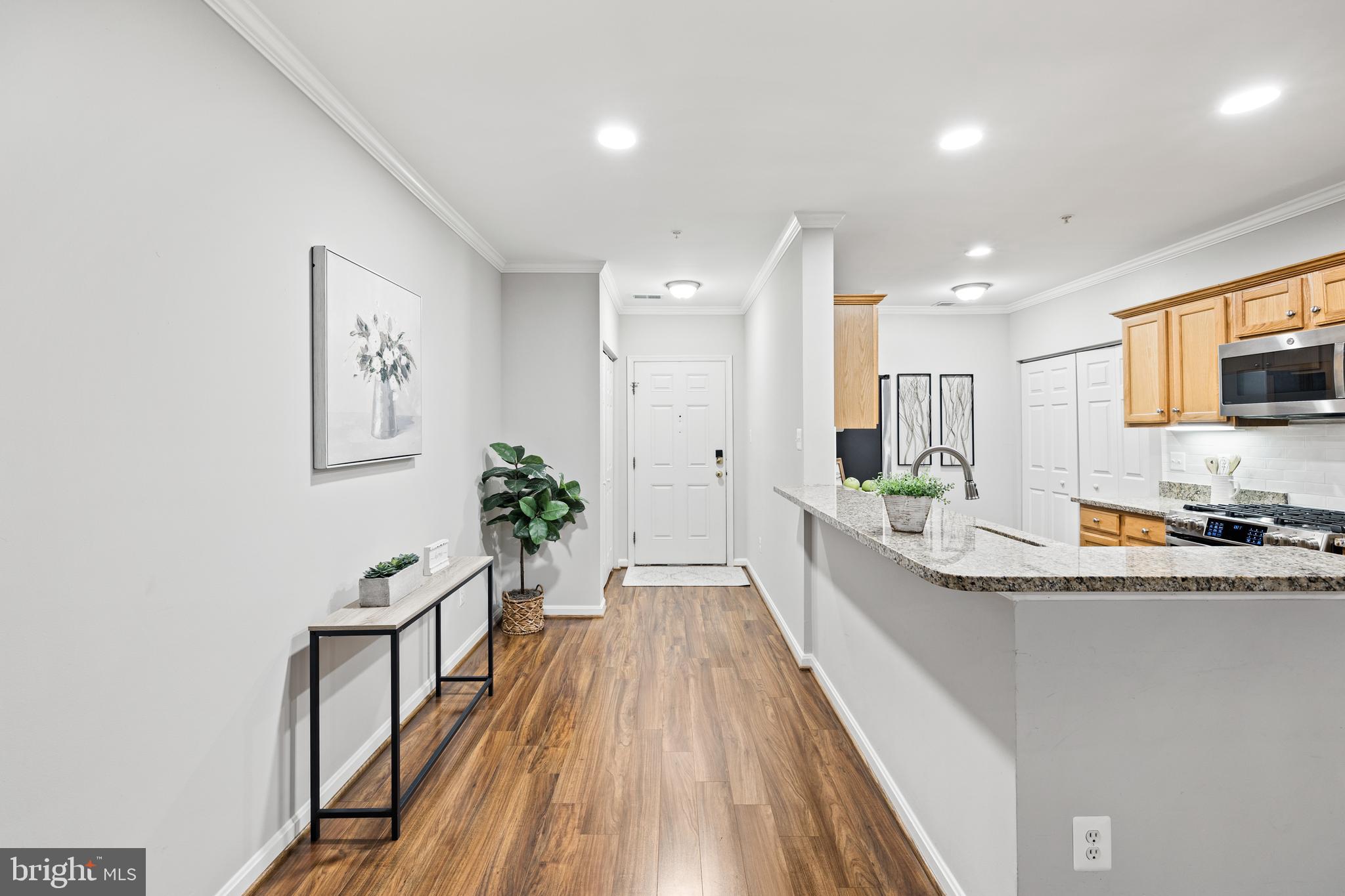 LAKESIDE AT SOUTH RIDING - Residential