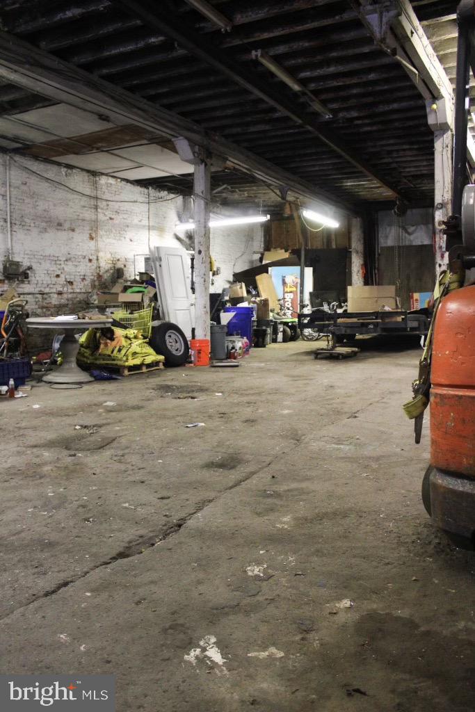 FAIRHILL - Commercial Sale