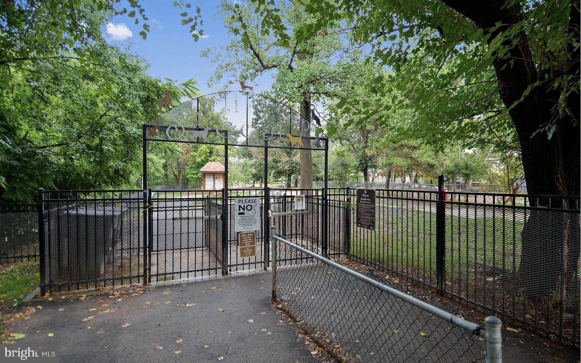 THE GROVE AT ARLINGTON - Residential Lease