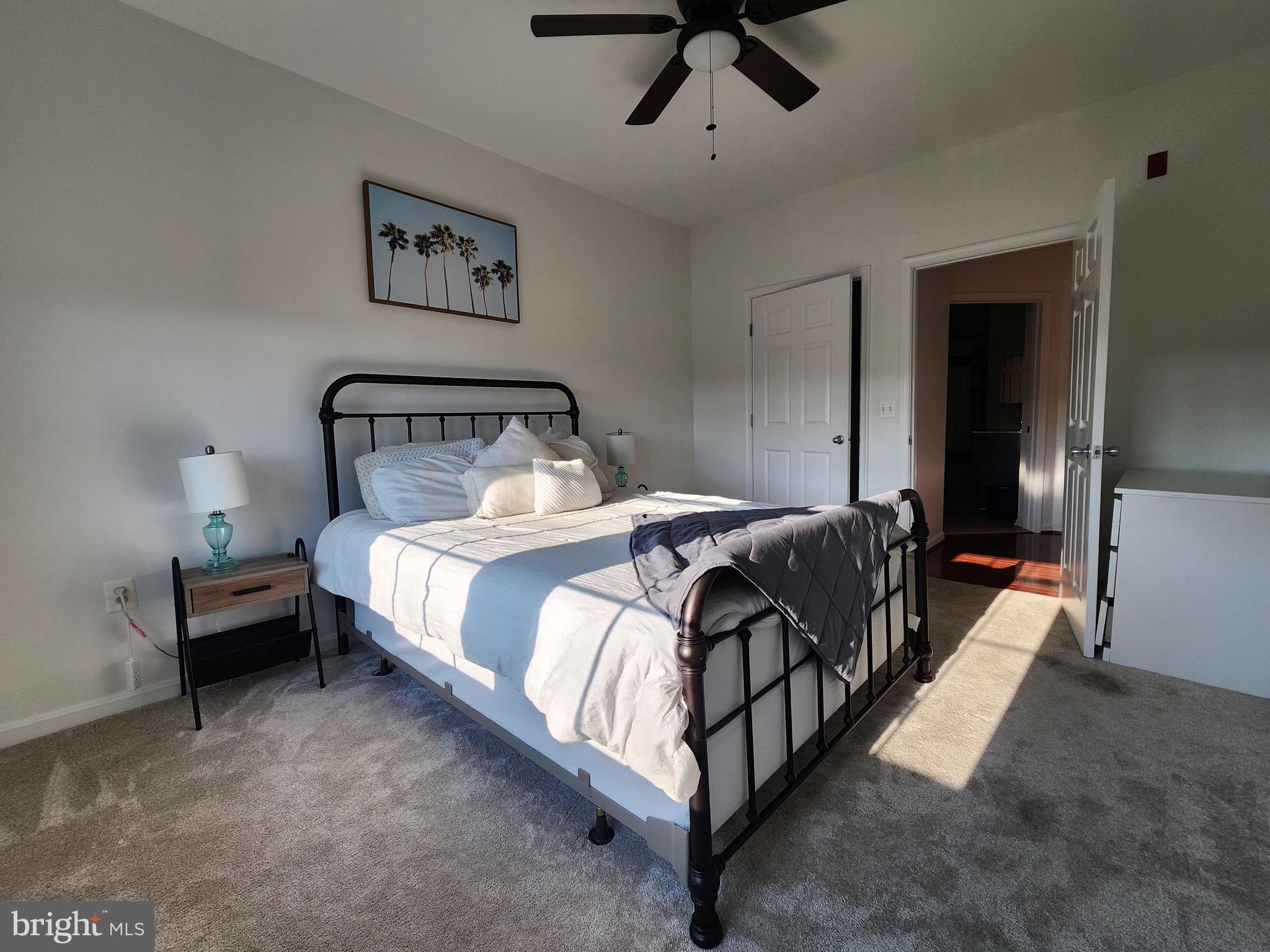 THE GROVE AT ARLINGTON - Residential Lease