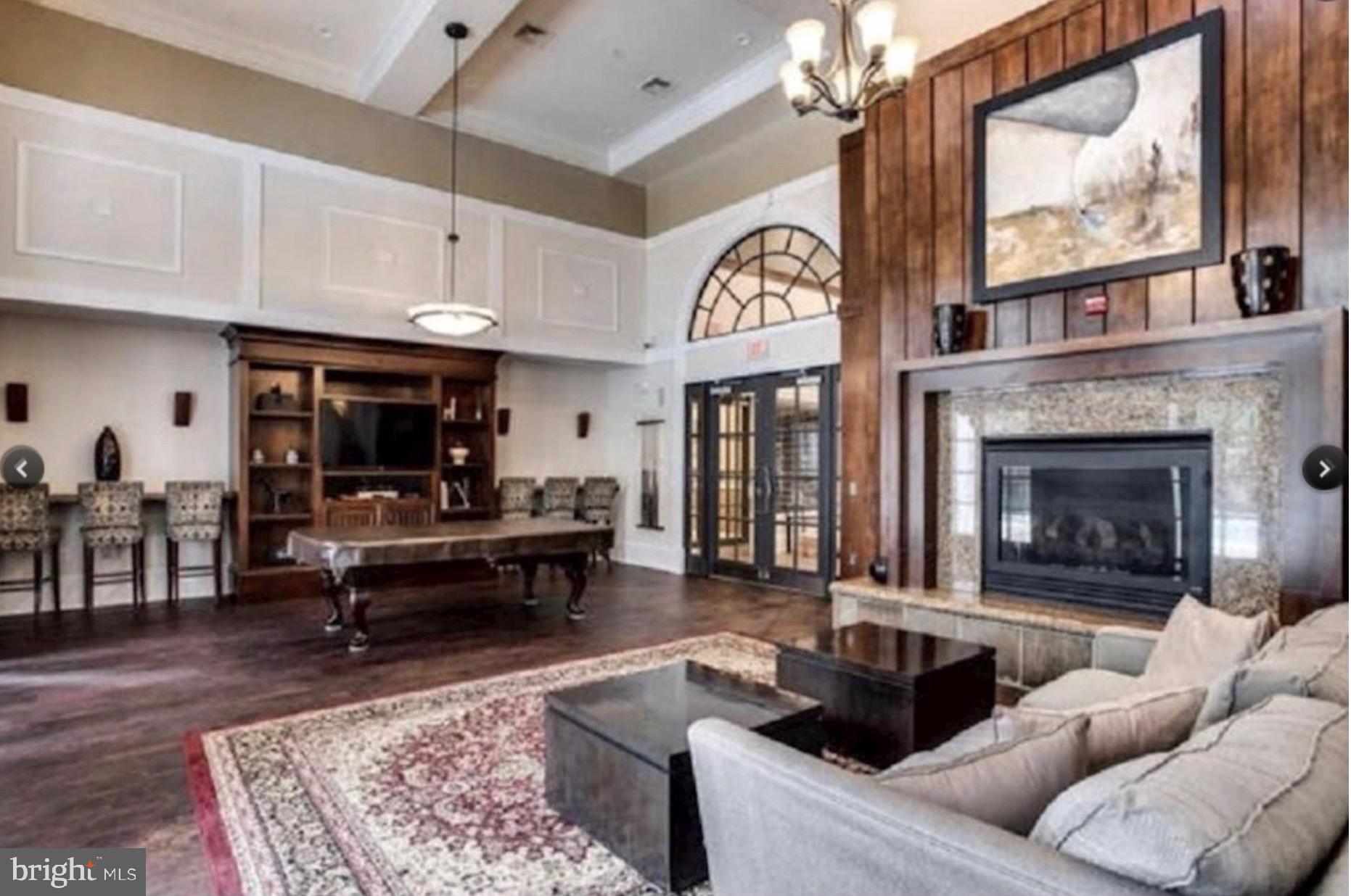 THE GROVE AT ARLINGTON - Residential Lease