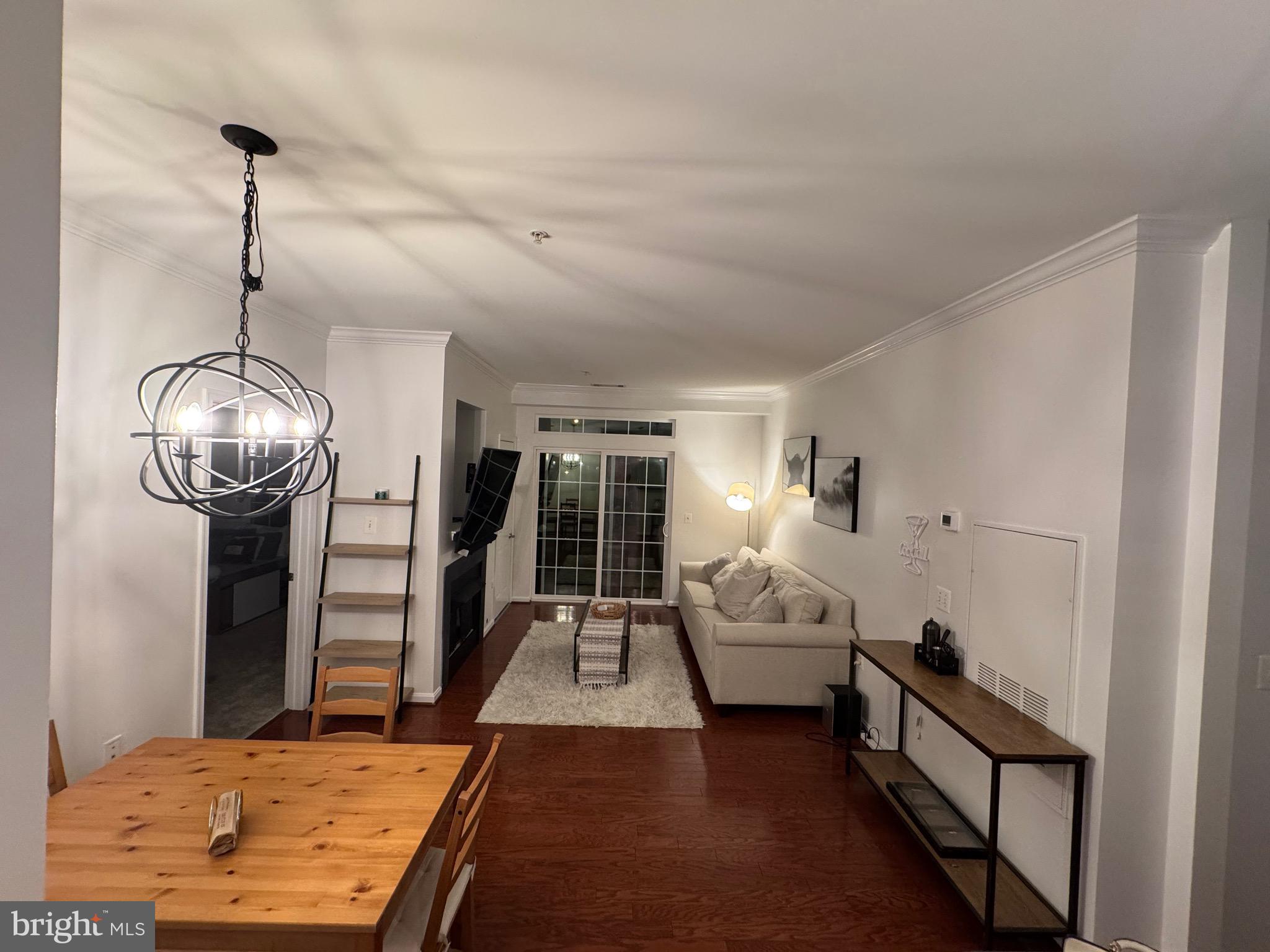 THE GROVE AT ARLINGTON - Residential Lease